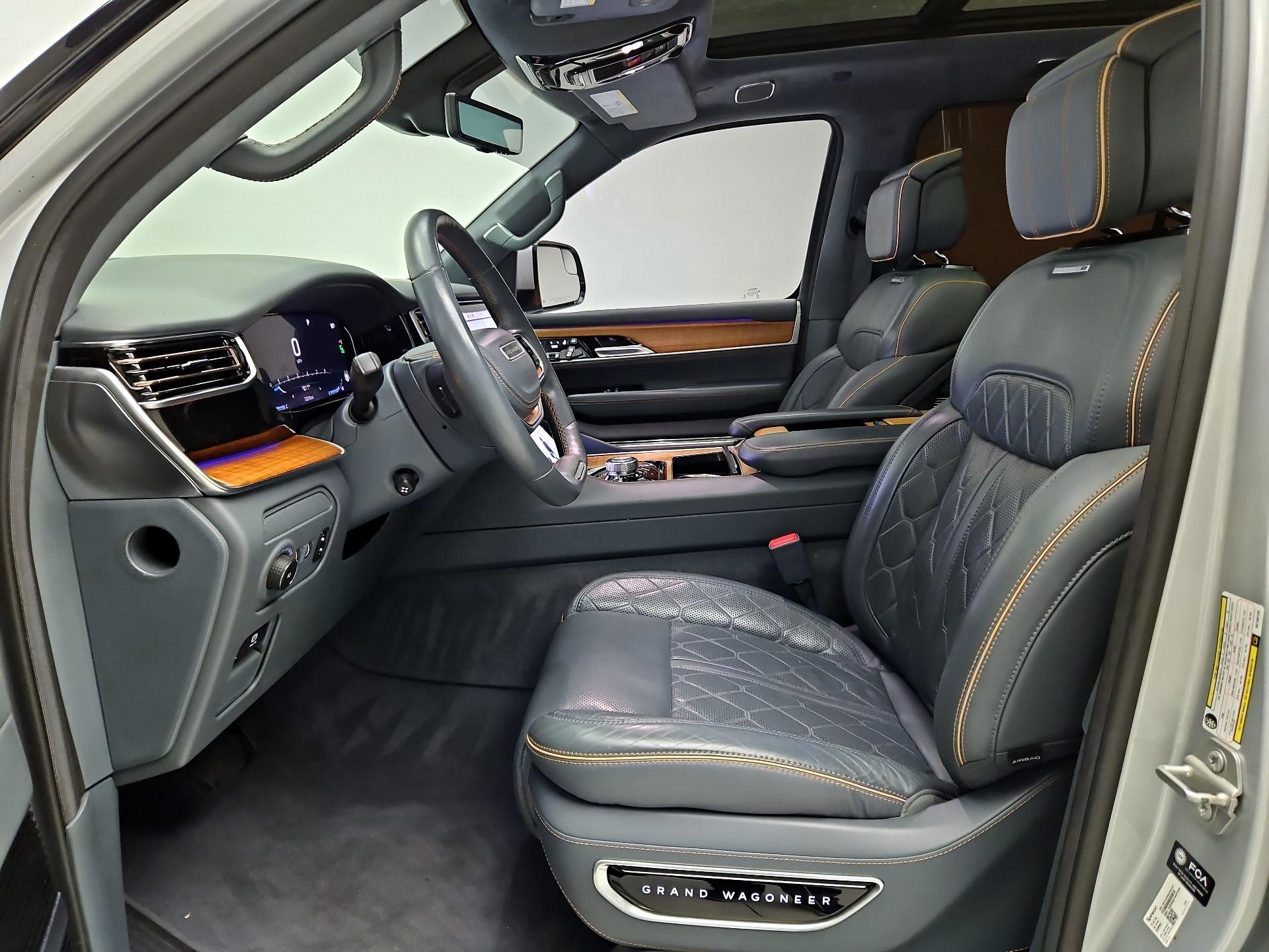 Thumbnail: 2022 Jeep Grand Wagoneer - 11