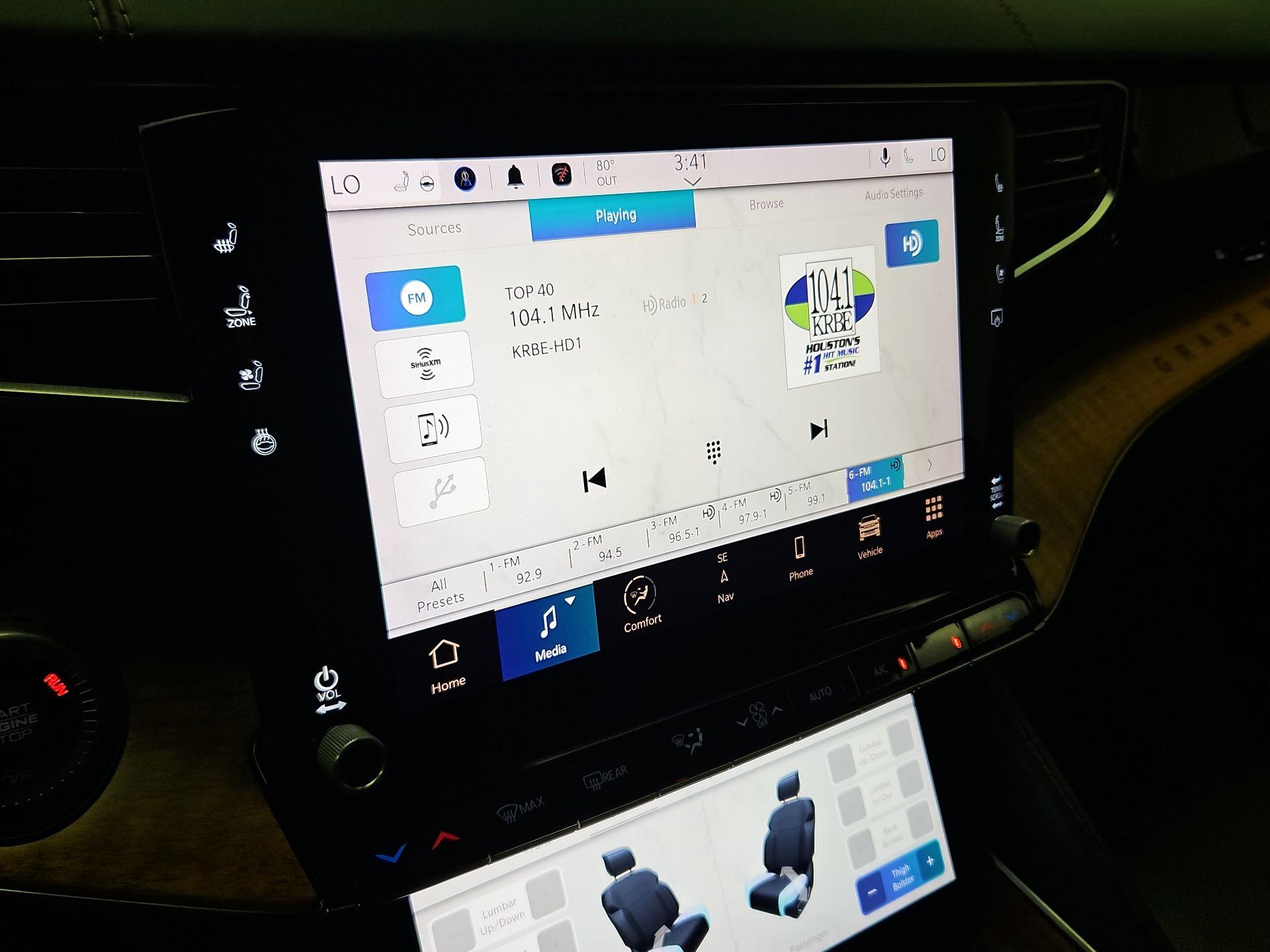 Thumbnail: 2022 Jeep Grand Wagoneer - 16