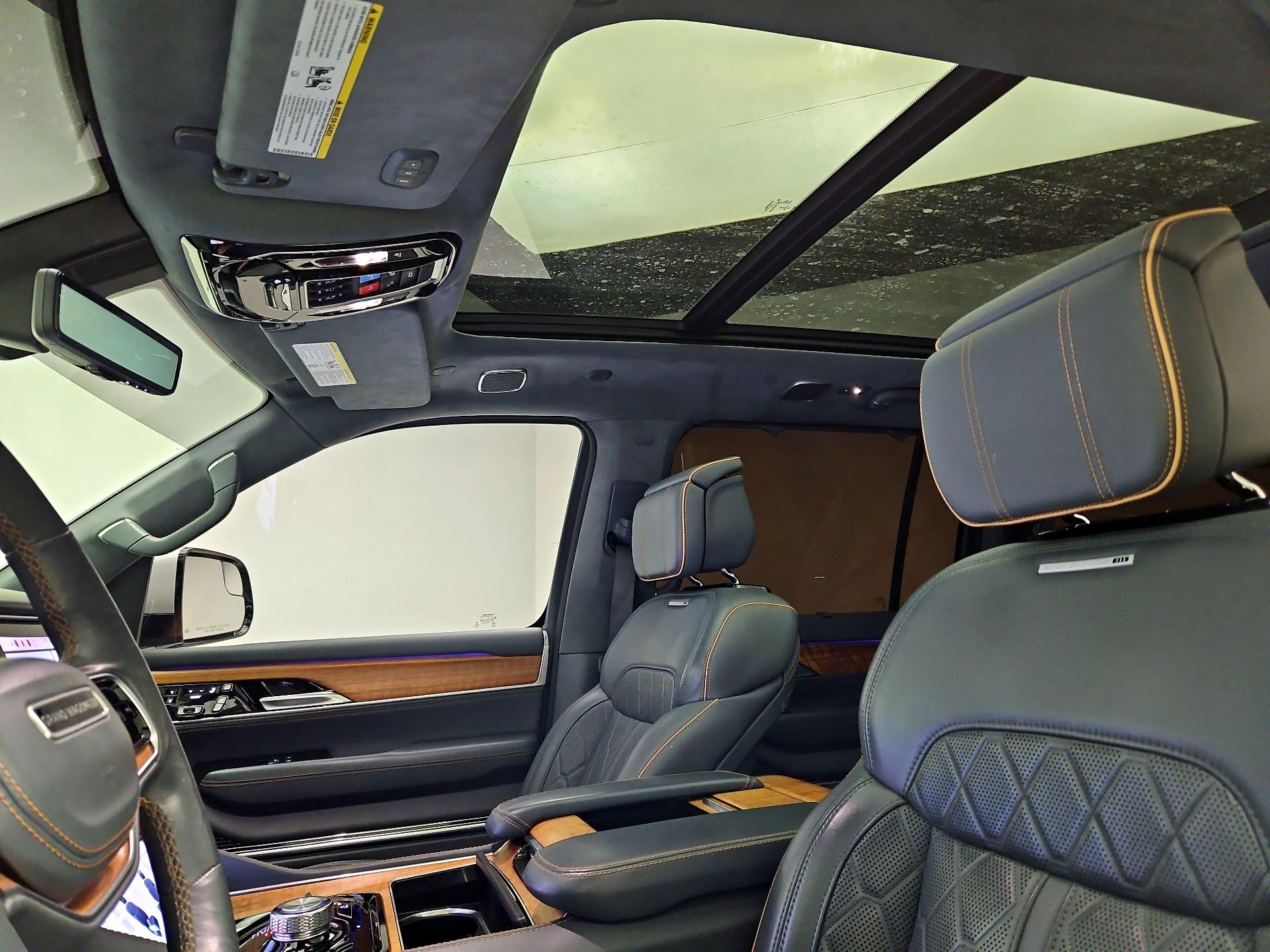 Thumbnail: 2022 Jeep Grand Wagoneer - 20