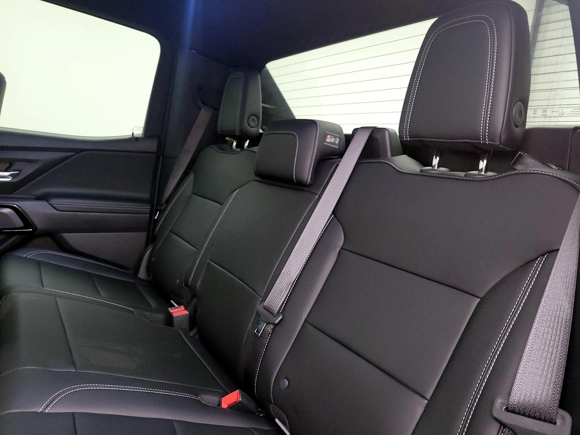 Thumbnail: 2026 Chevrolet Silverado EV - 19