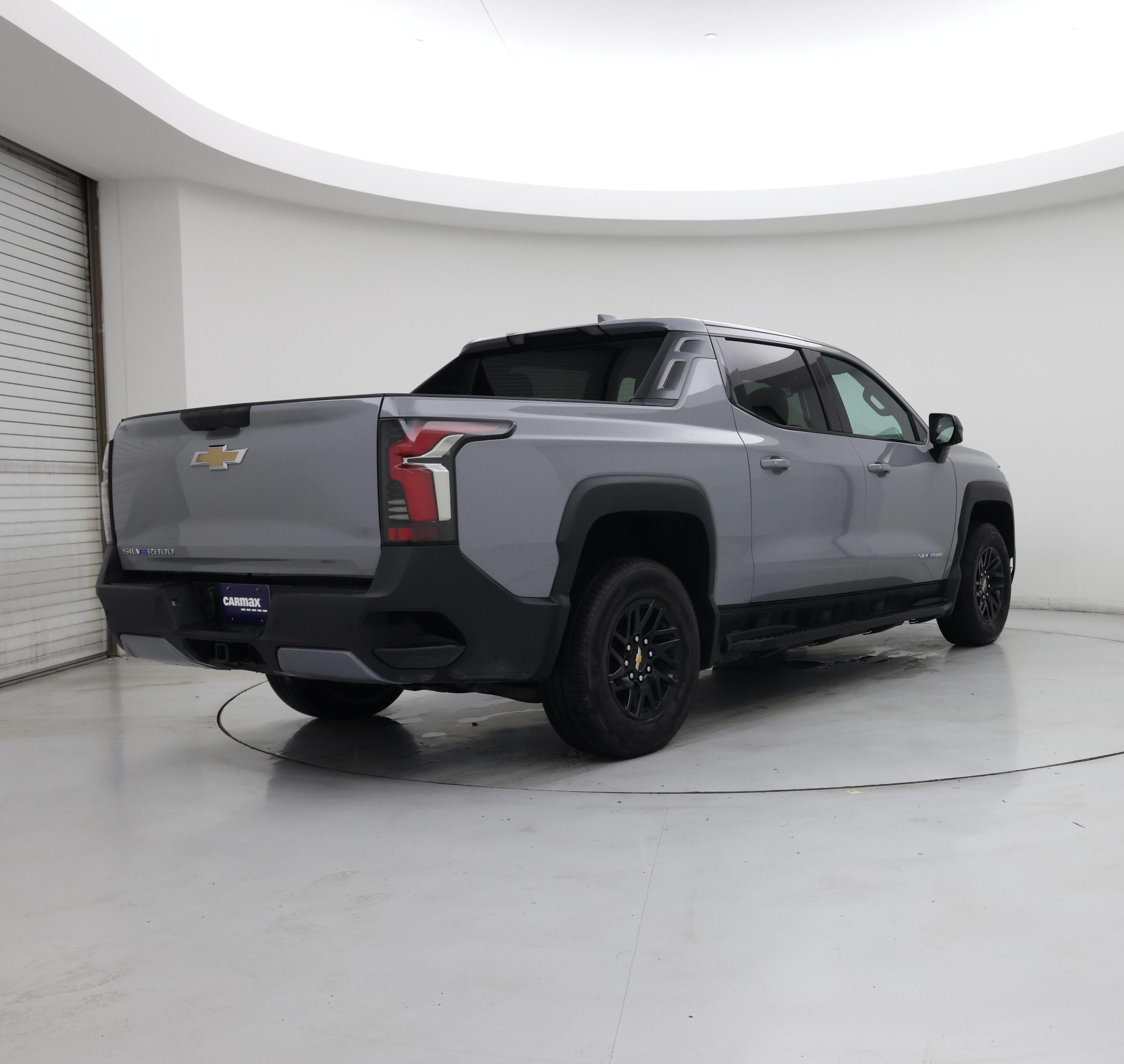 Thumbnail: 2026 Chevrolet Silverado EV - 8