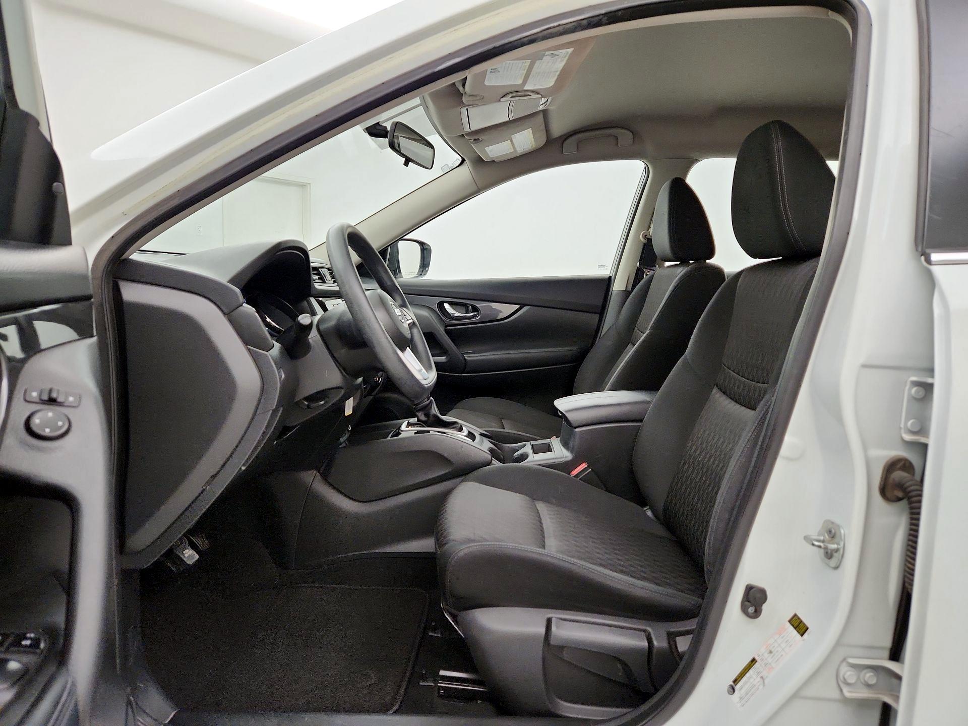 Thumbnail: 2018 Nissan Rogue - 11