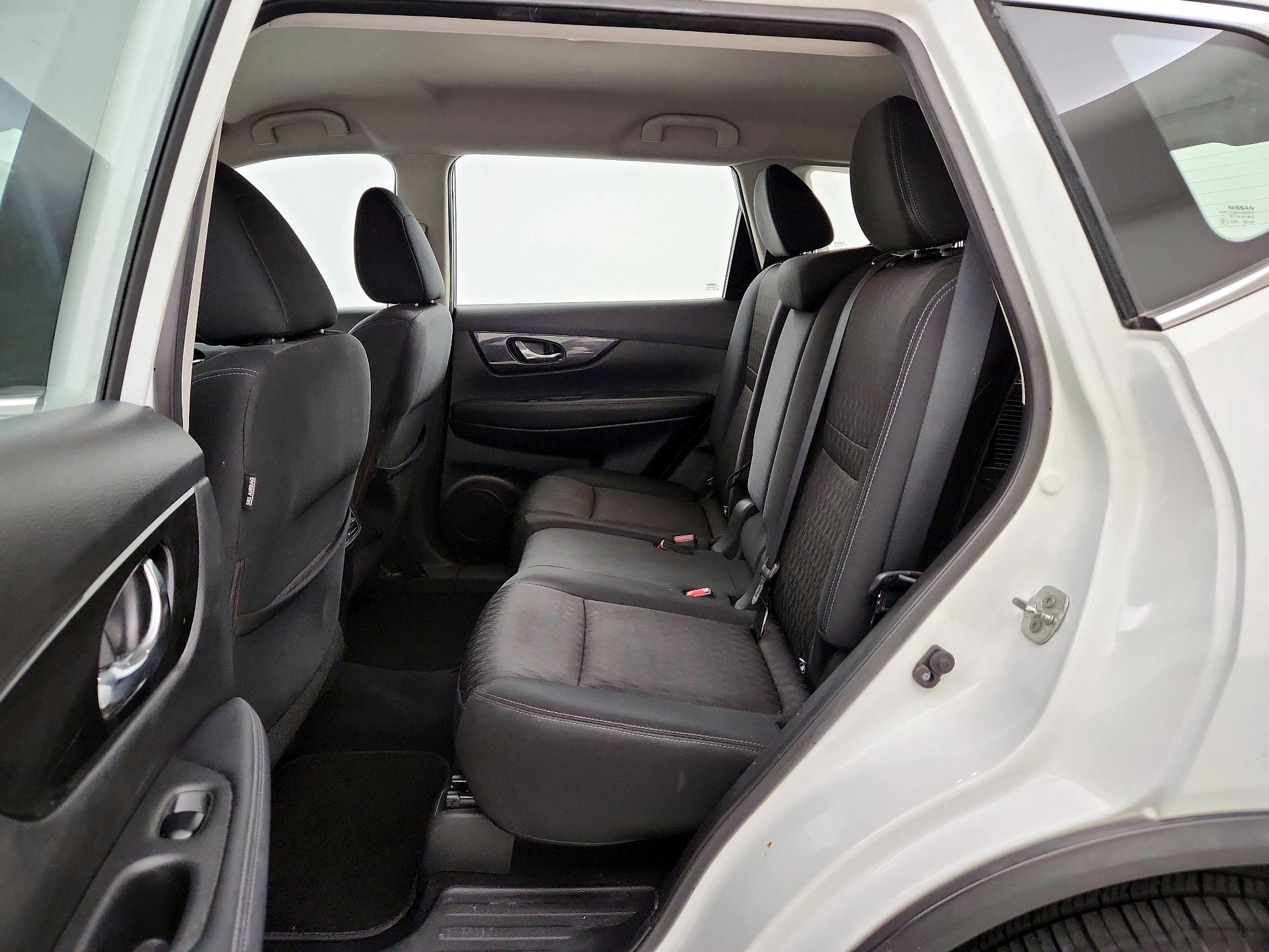 Thumbnail: 2018 Nissan Rogue - 19