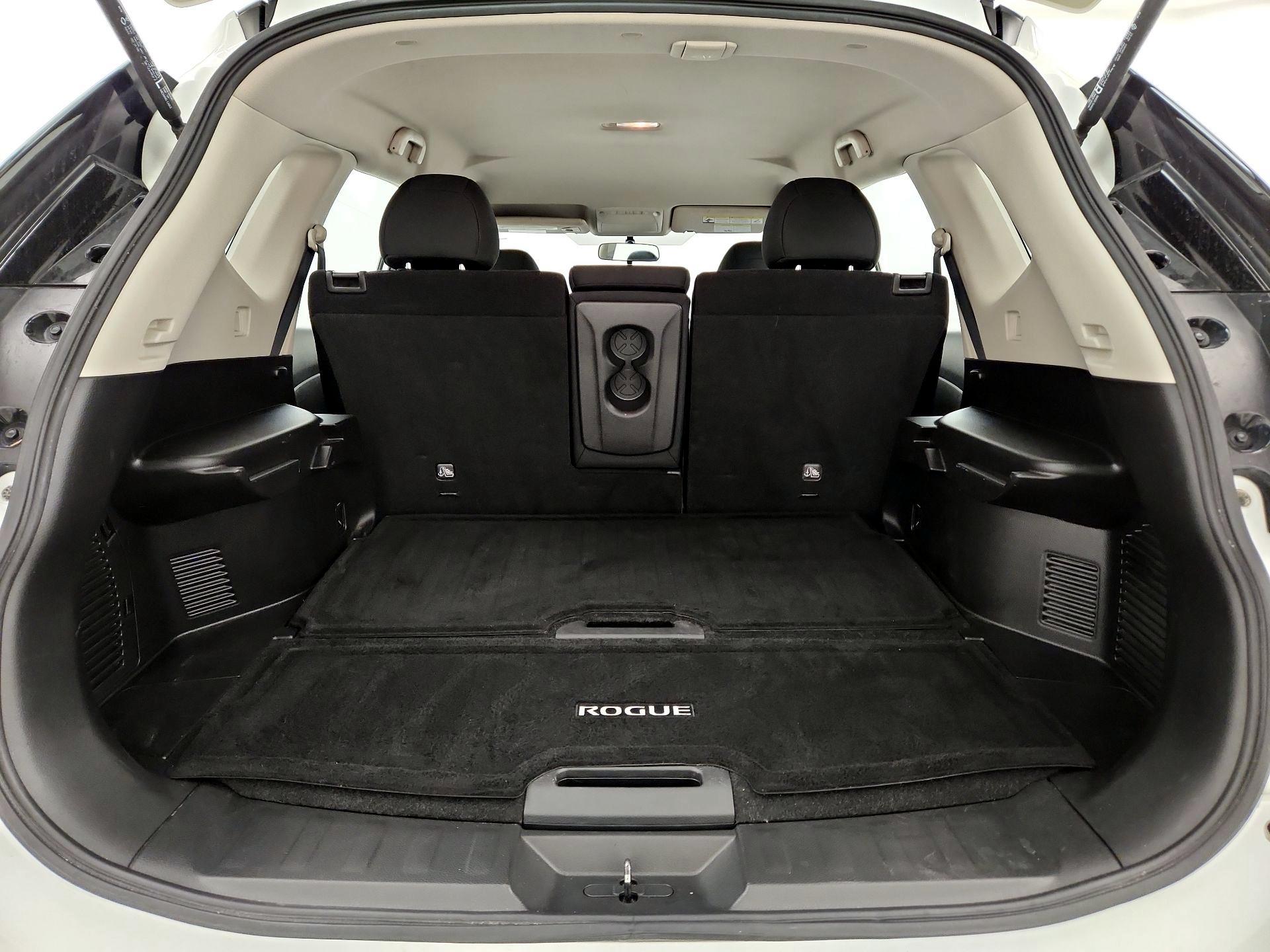 Thumbnail: 2018 Nissan Rogue - 20