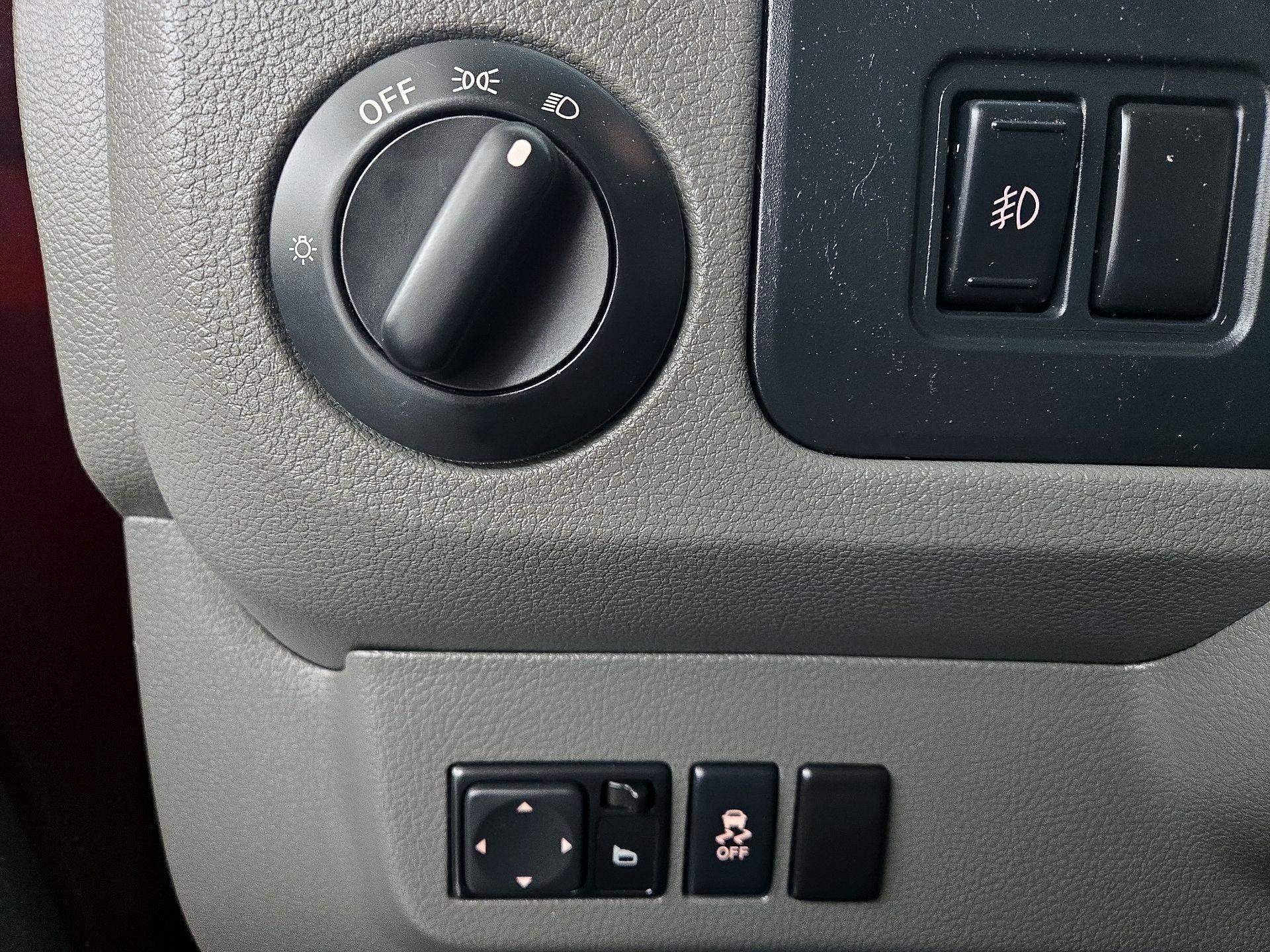 Thumbnail: 2021 Nissan NV - 13