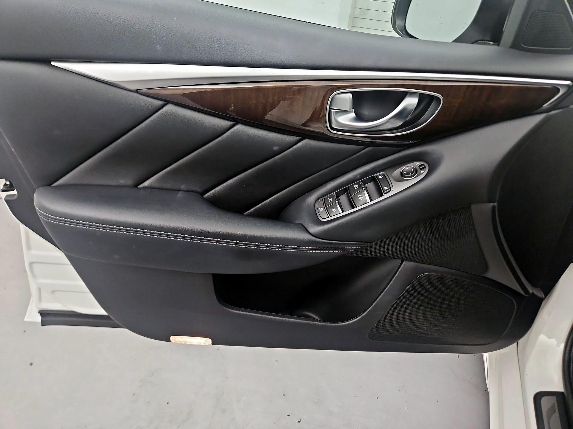 Thumbnail: 2018 INFINITI Q50 - 12