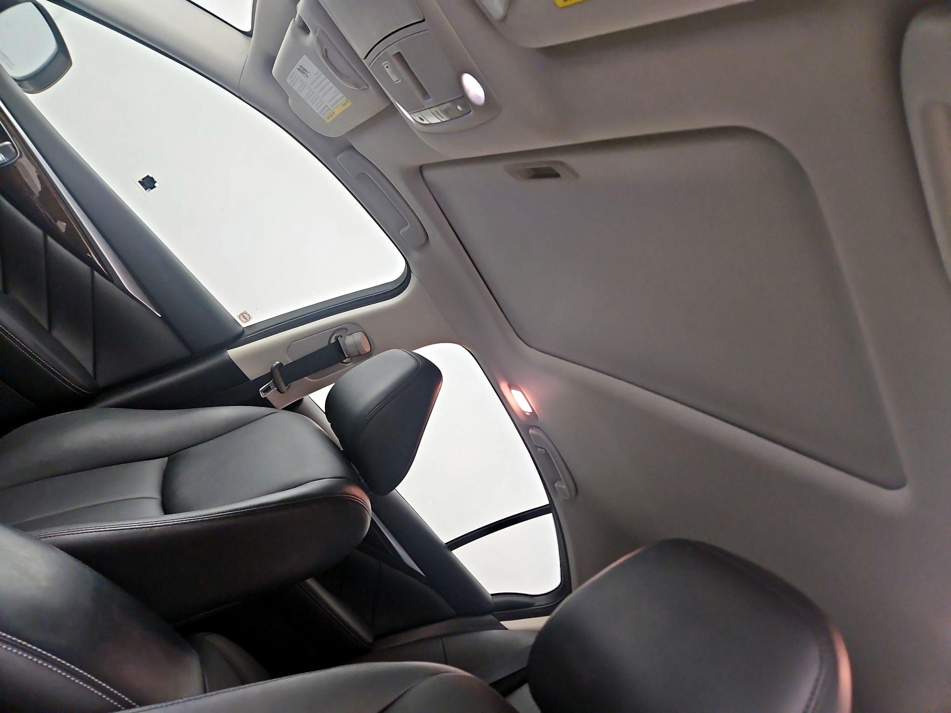 Thumbnail: 2018 INFINITI Q50 - 19