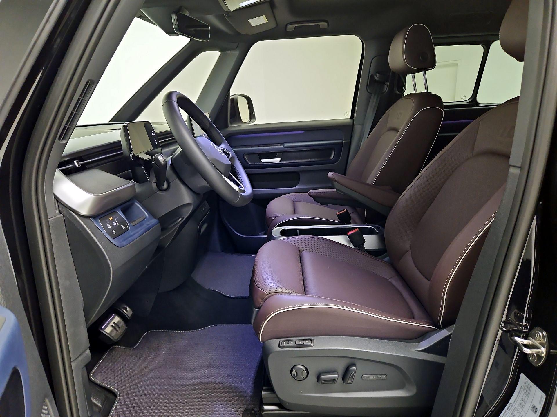 Thumbnail: 2025 Volkswagen ID.Buzz - 11