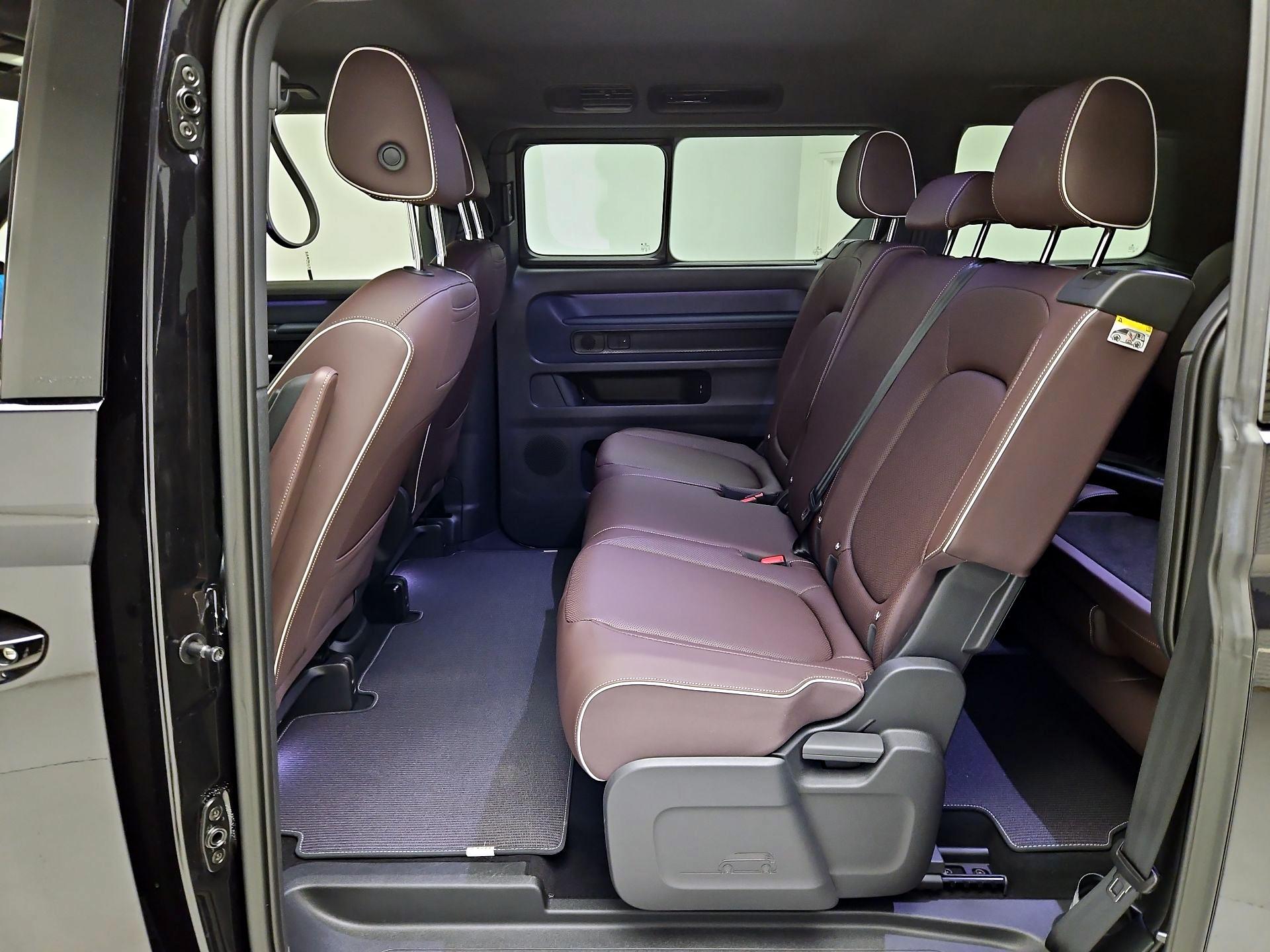 Thumbnail: 2025 Volkswagen ID.Buzz - 18