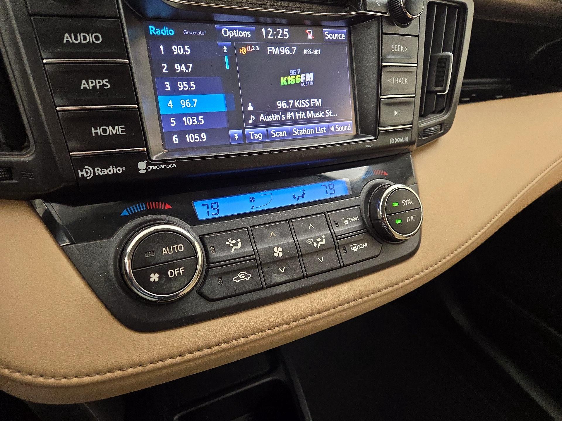 Thumbnail: 2016 Toyota RAV4 - 16