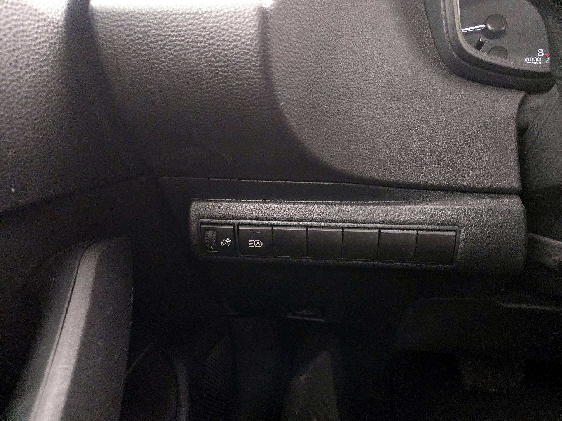 Thumbnail: 2024 Toyota Corolla - 13