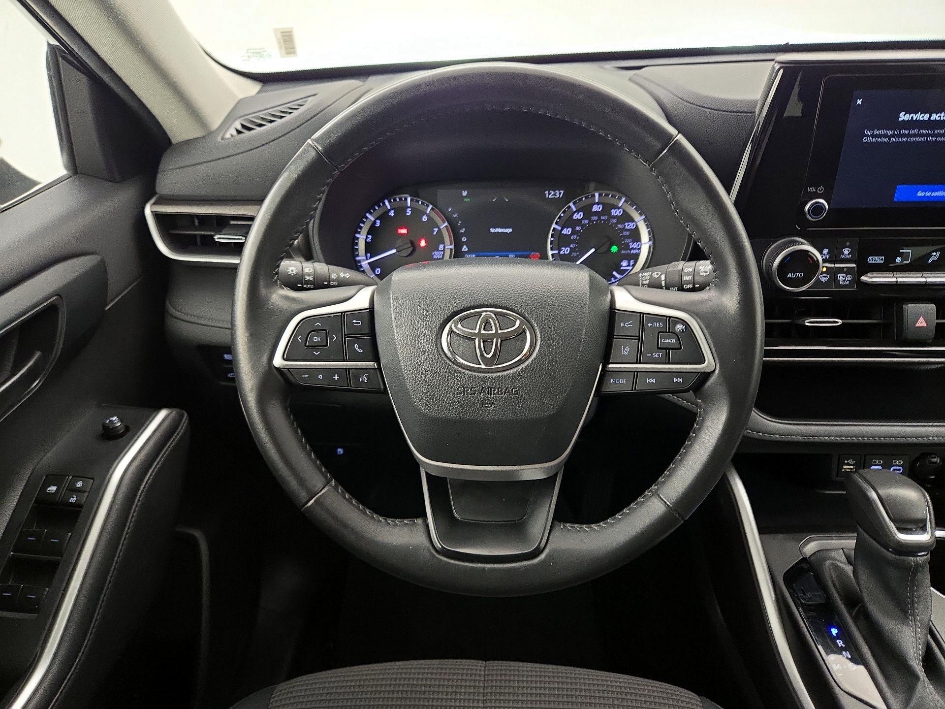 Thumbnail: 2024 Toyota Highlander - 10