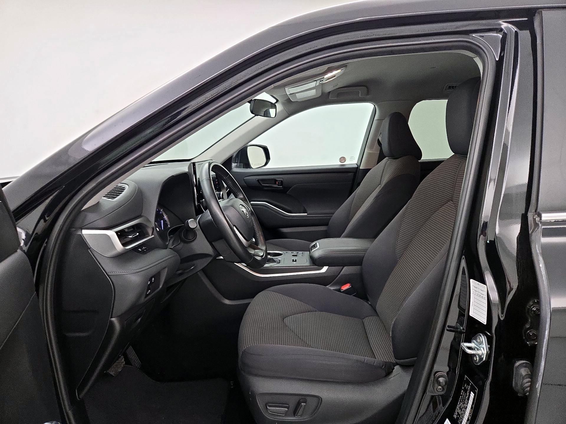 Thumbnail: 2024 Toyota Highlander - 11