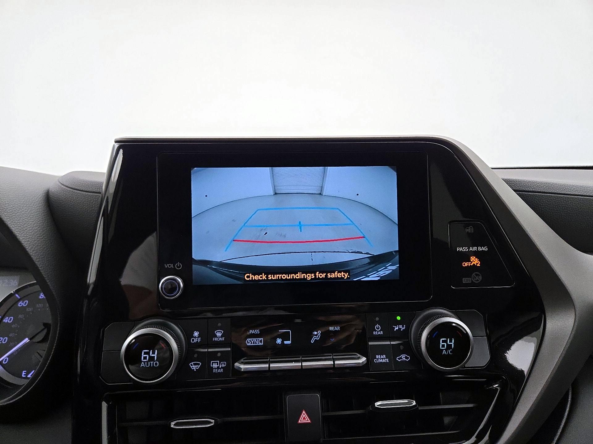 Thumbnail: 2024 Toyota Highlander - 14