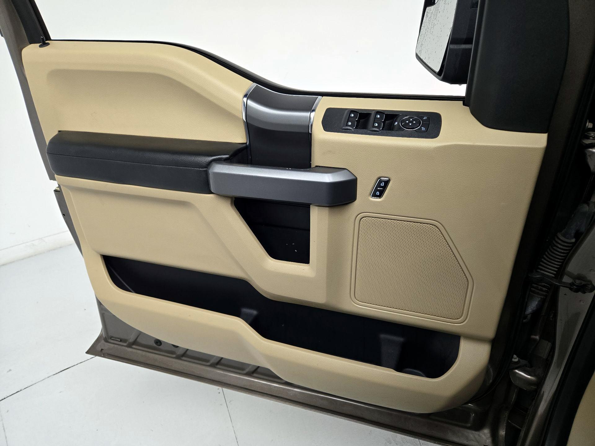 Thumbnail: 2018 Ford F-150 - 12