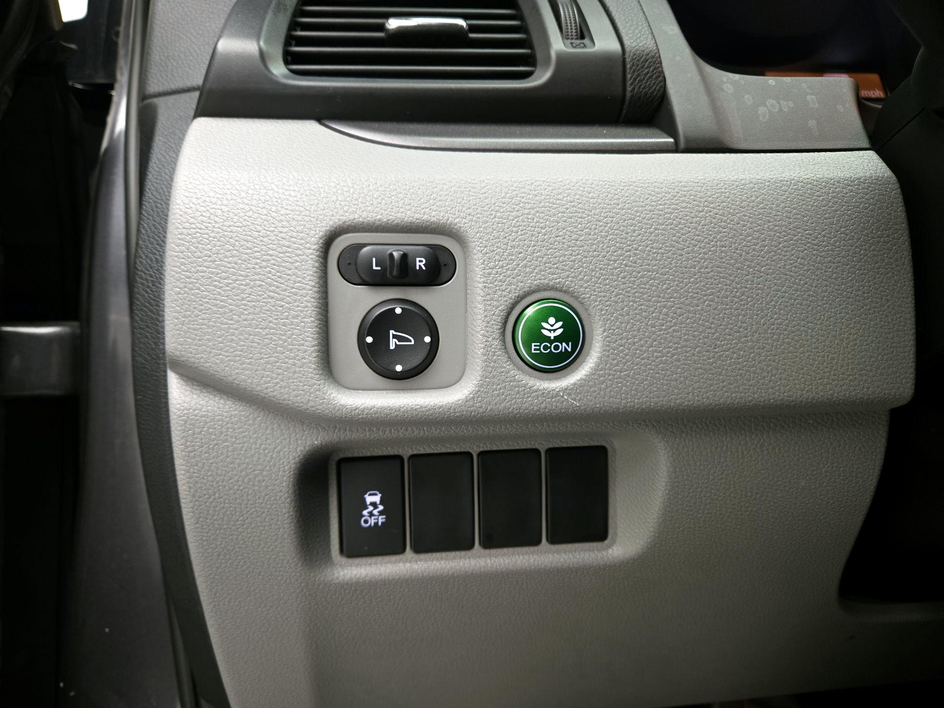 Thumbnail: 2018 Honda Pilot - 13