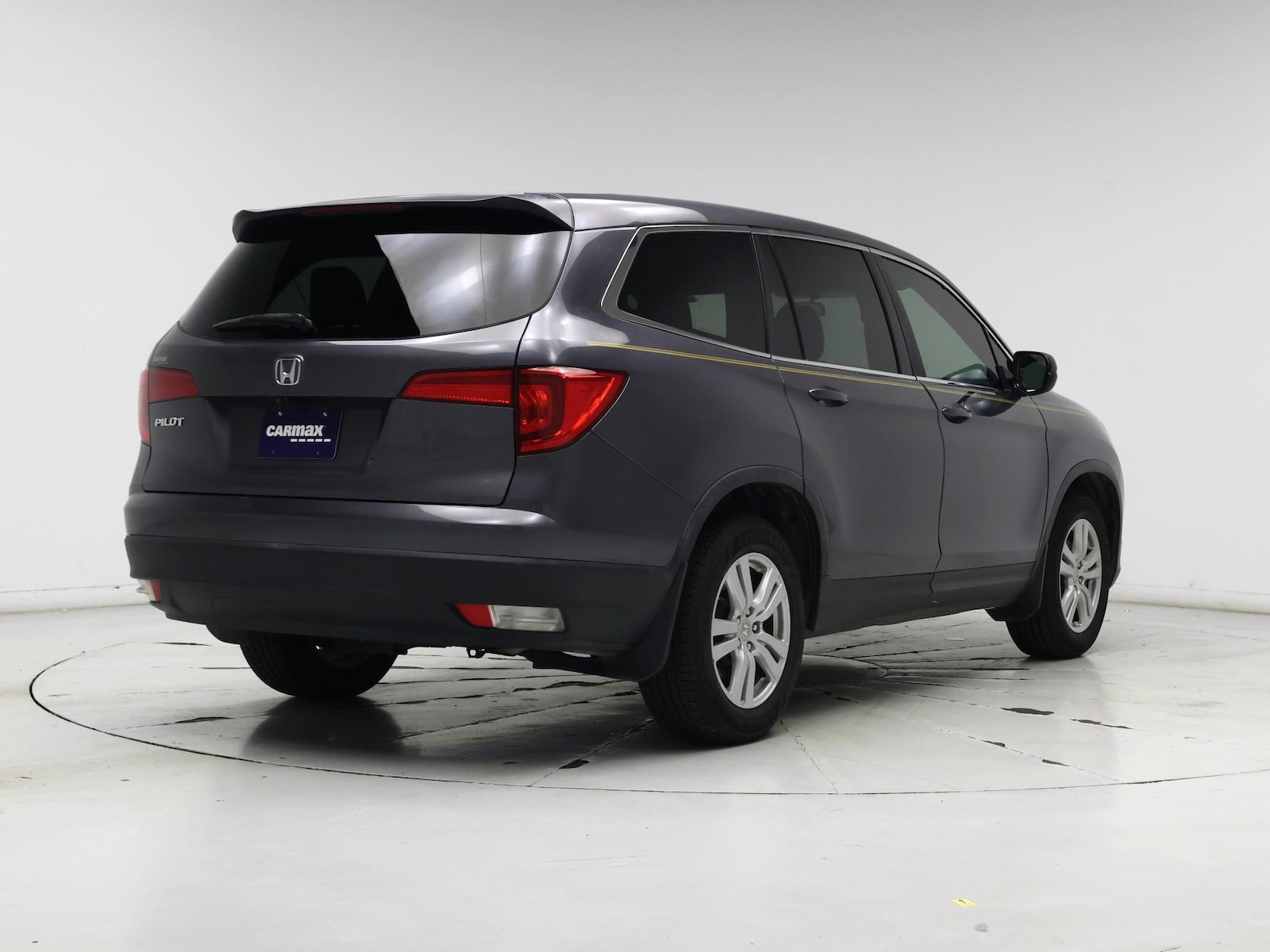 2018 Honda Pilot LX - Photo 9