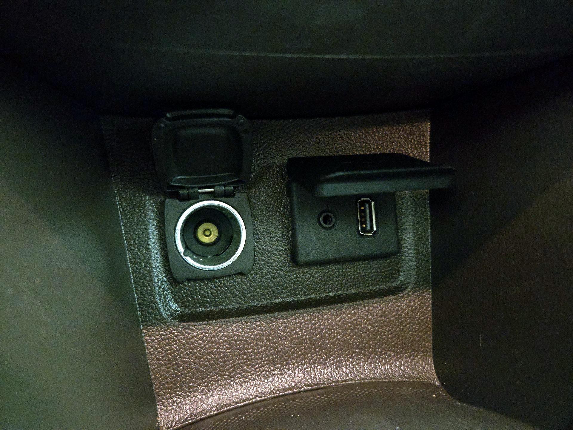 Thumbnail: 2016 Buick Encore - 19