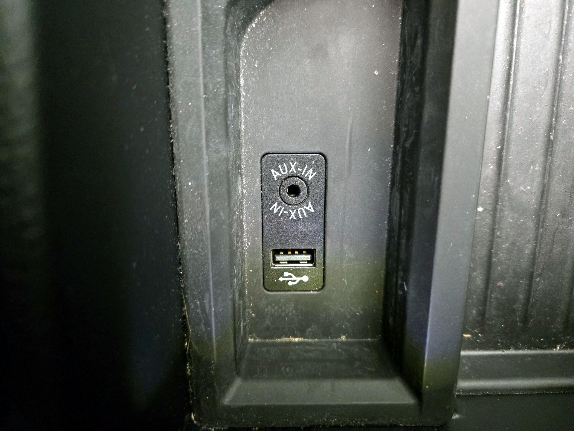 Thumbnail: 2015 BMW 3 Series - 17