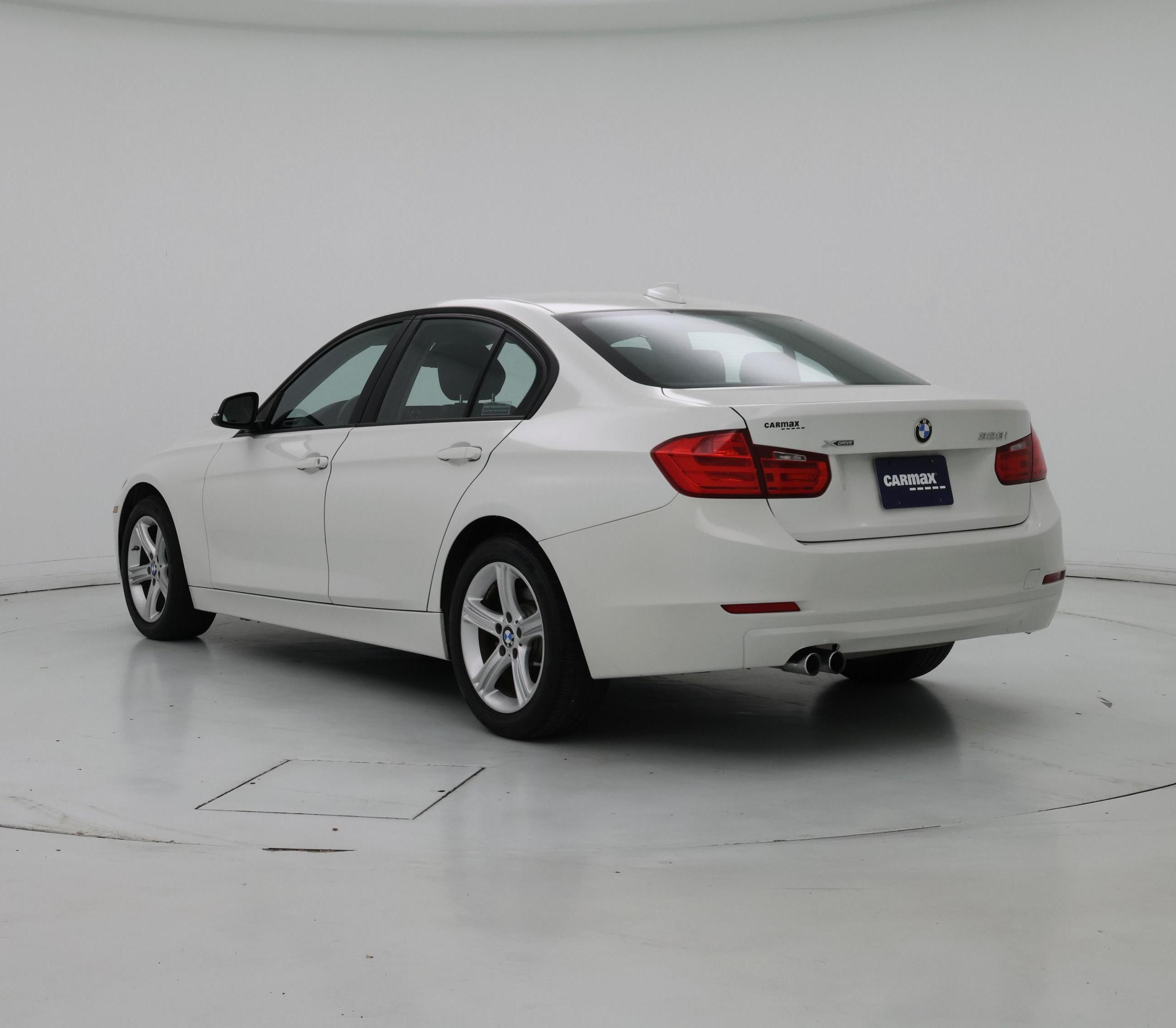 Thumbnail: 2015 BMW 3 Series - 2