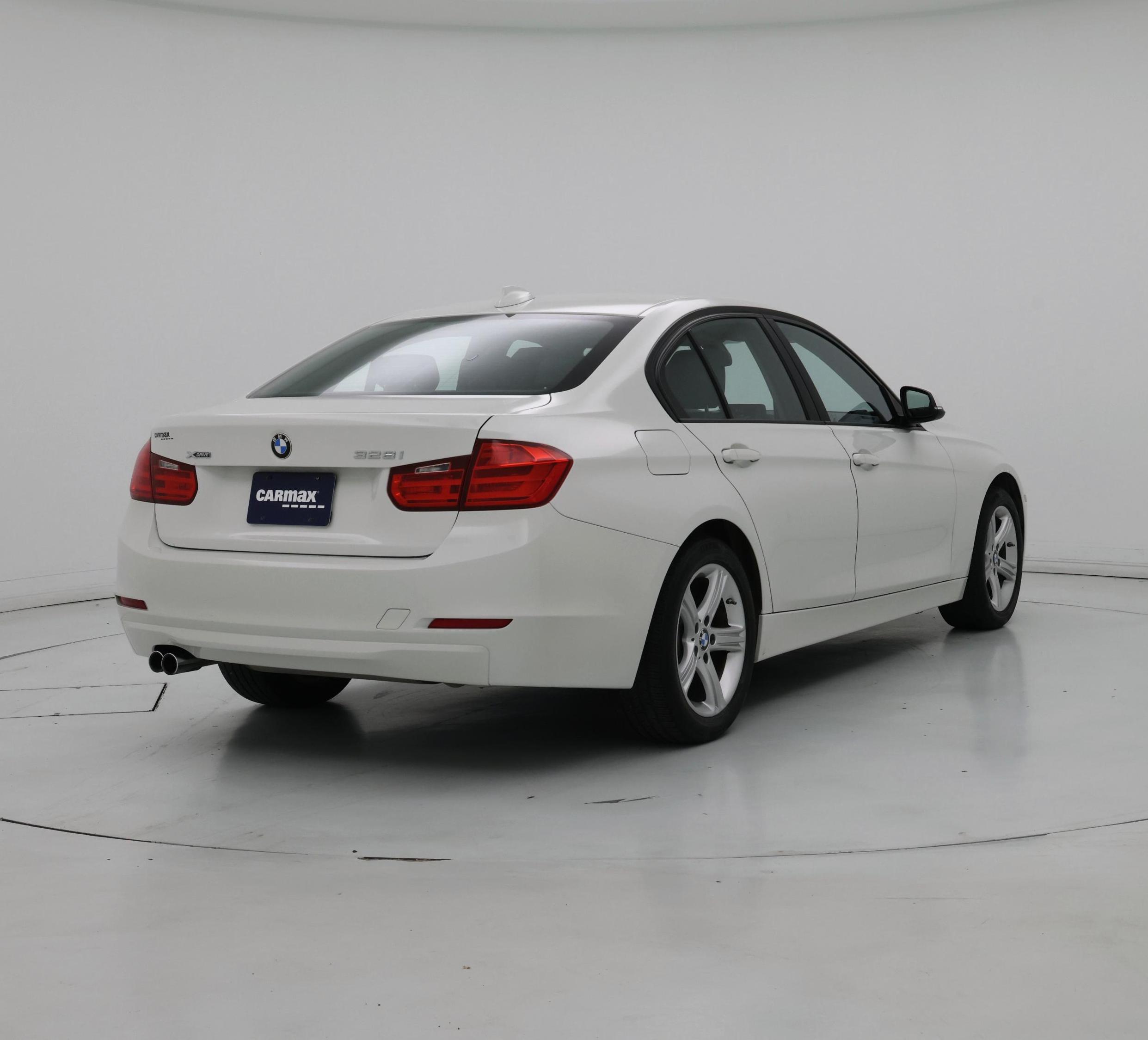 Thumbnail: 2015 BMW 3 Series - 8