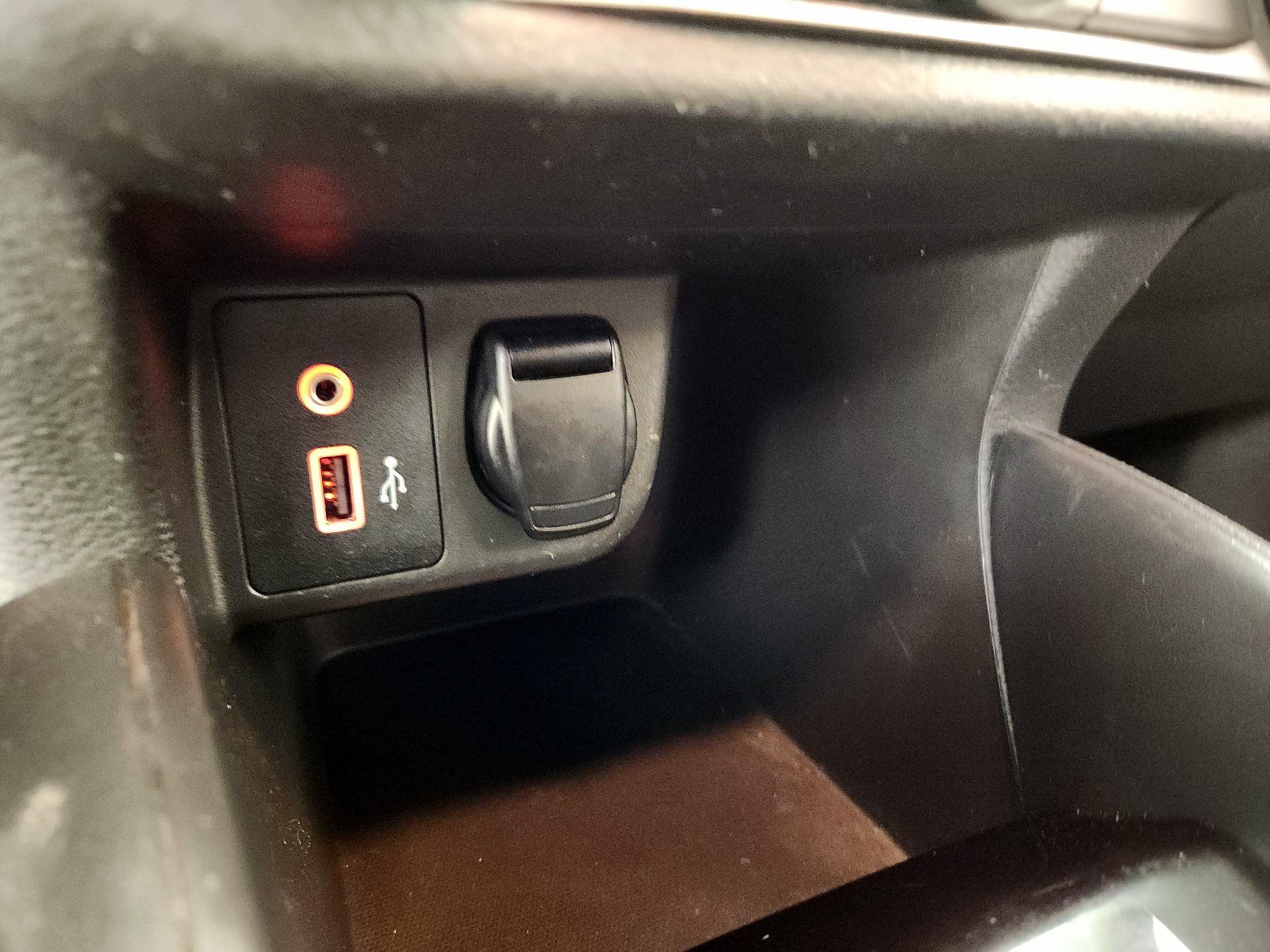 Thumbnail: 2020 Nissan Versa - 18