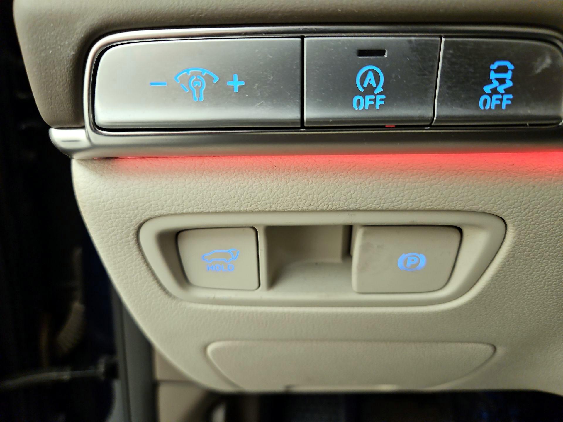 Thumbnail: 2023 Genesis GV80 - 13