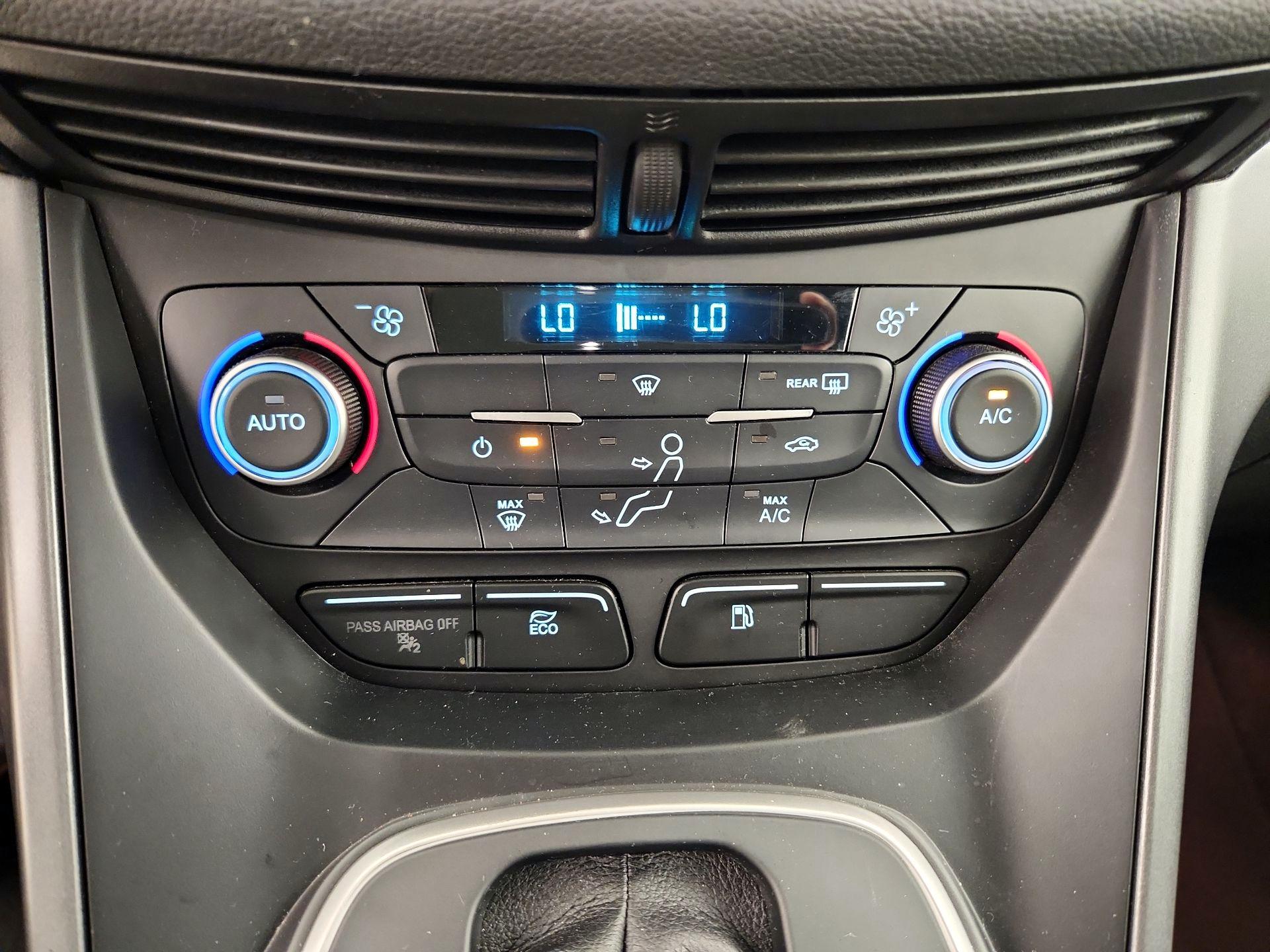 Thumbnail: 2017 Ford C-Max - 16