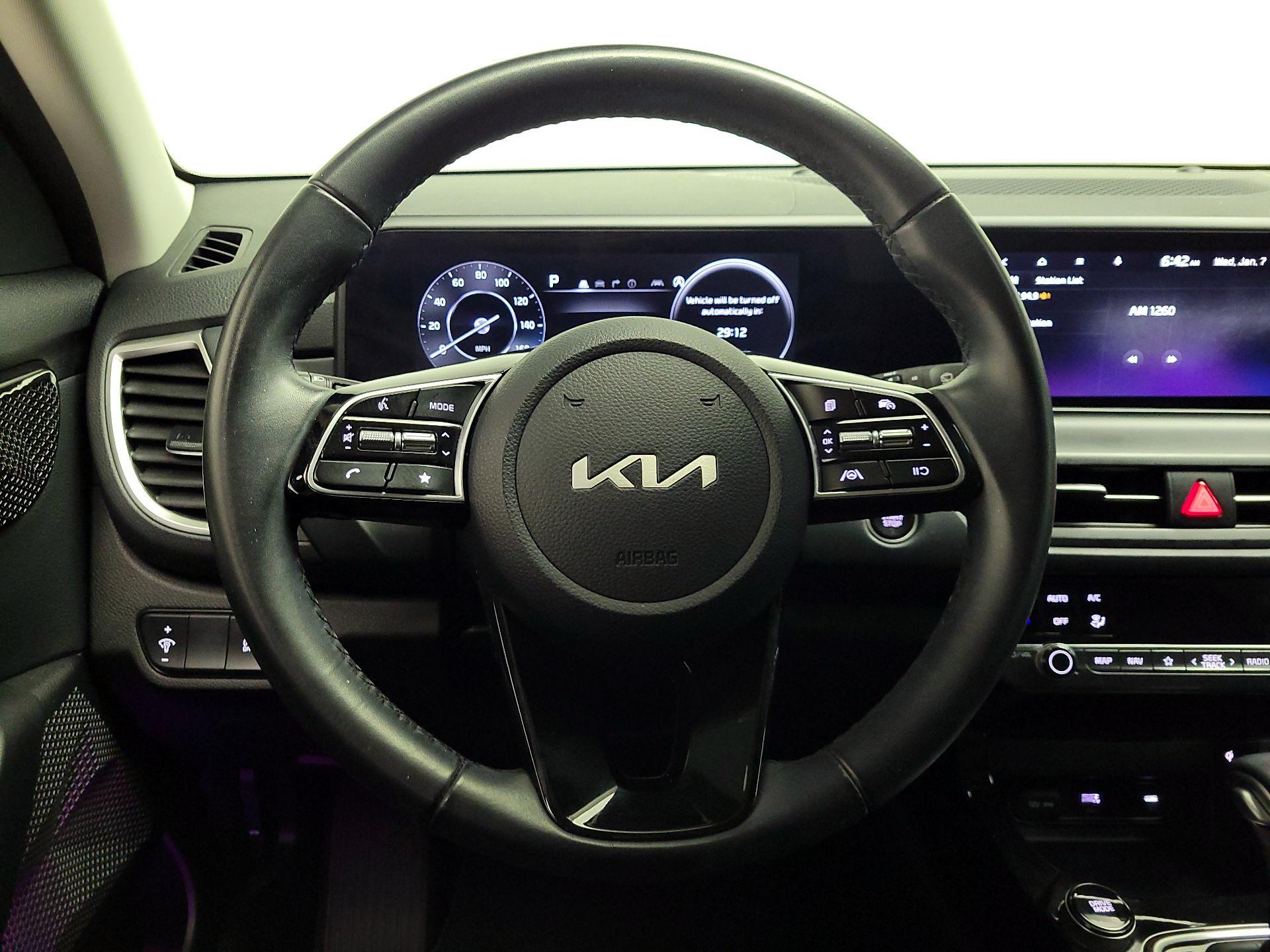 Thumbnail: 2024 Kia Seltos - 10