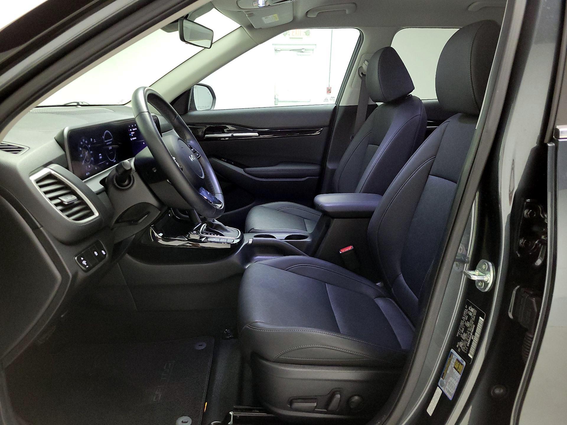 Thumbnail: 2024 Kia Seltos - 11