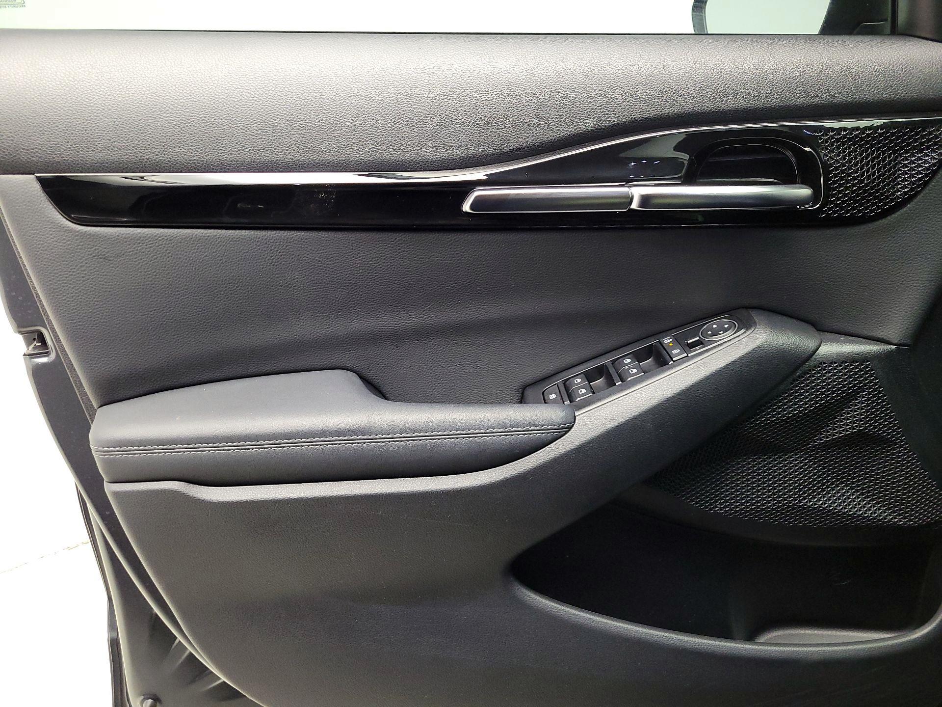 Thumbnail: 2024 Kia Seltos - 12