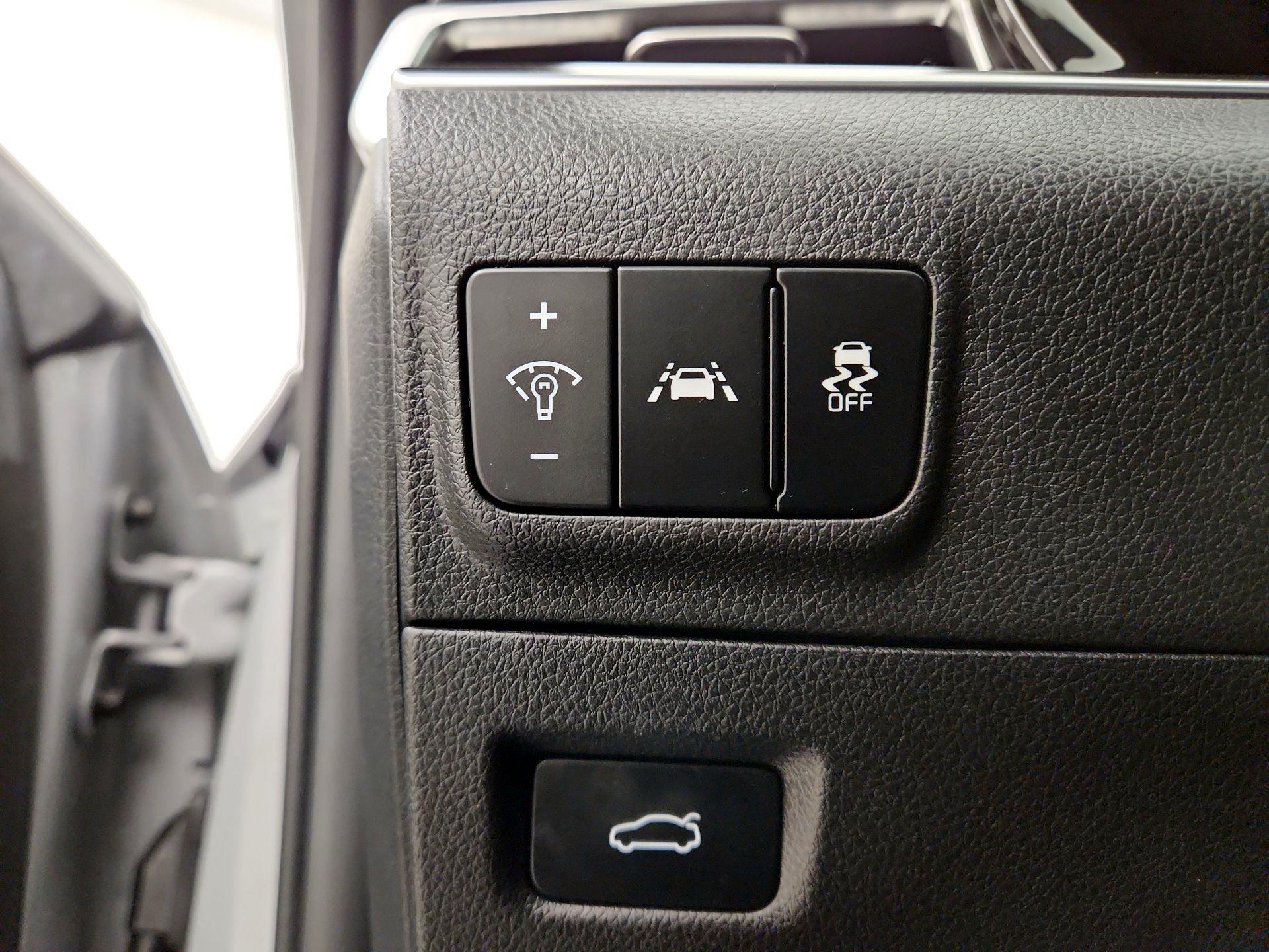 Thumbnail: 2023 Kia K5 - 13