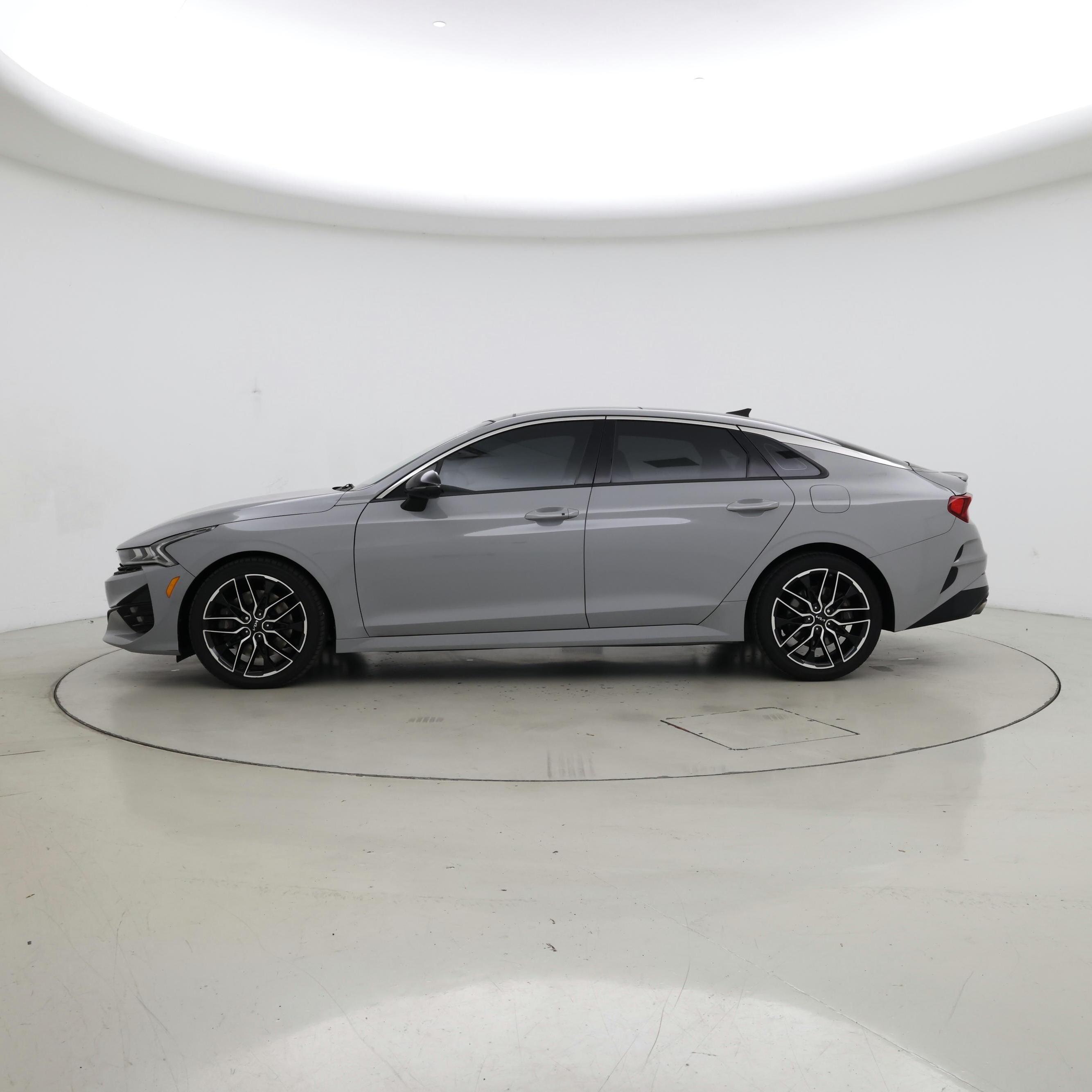 Thumbnail: 2023 Kia K5 - 3