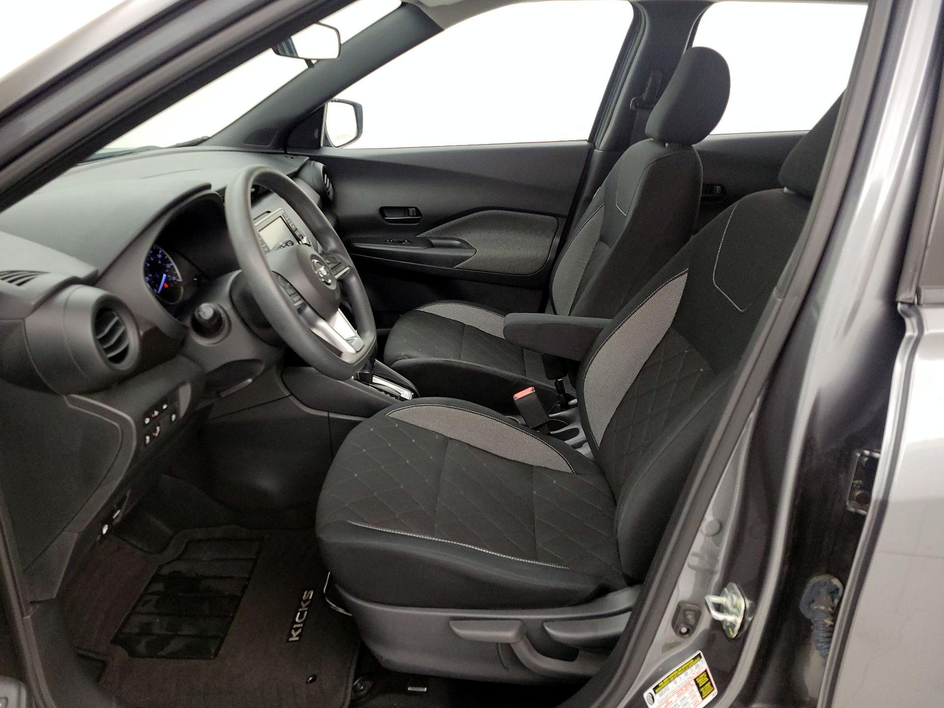 Thumbnail: 2020 Nissan Kicks - 9