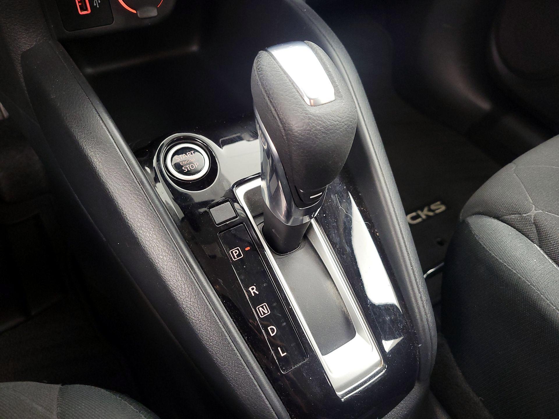 Thumbnail: 2020 Nissan Kicks - 15