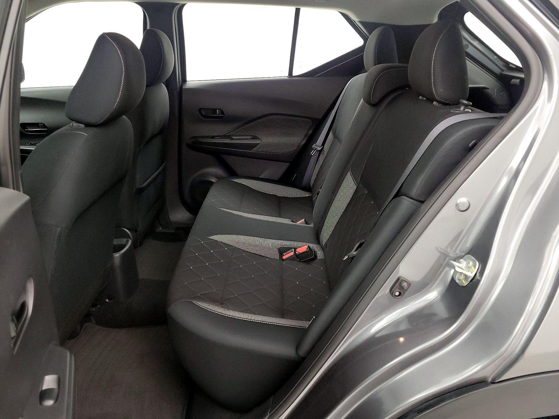 Thumbnail: 2020 Nissan Kicks - 17