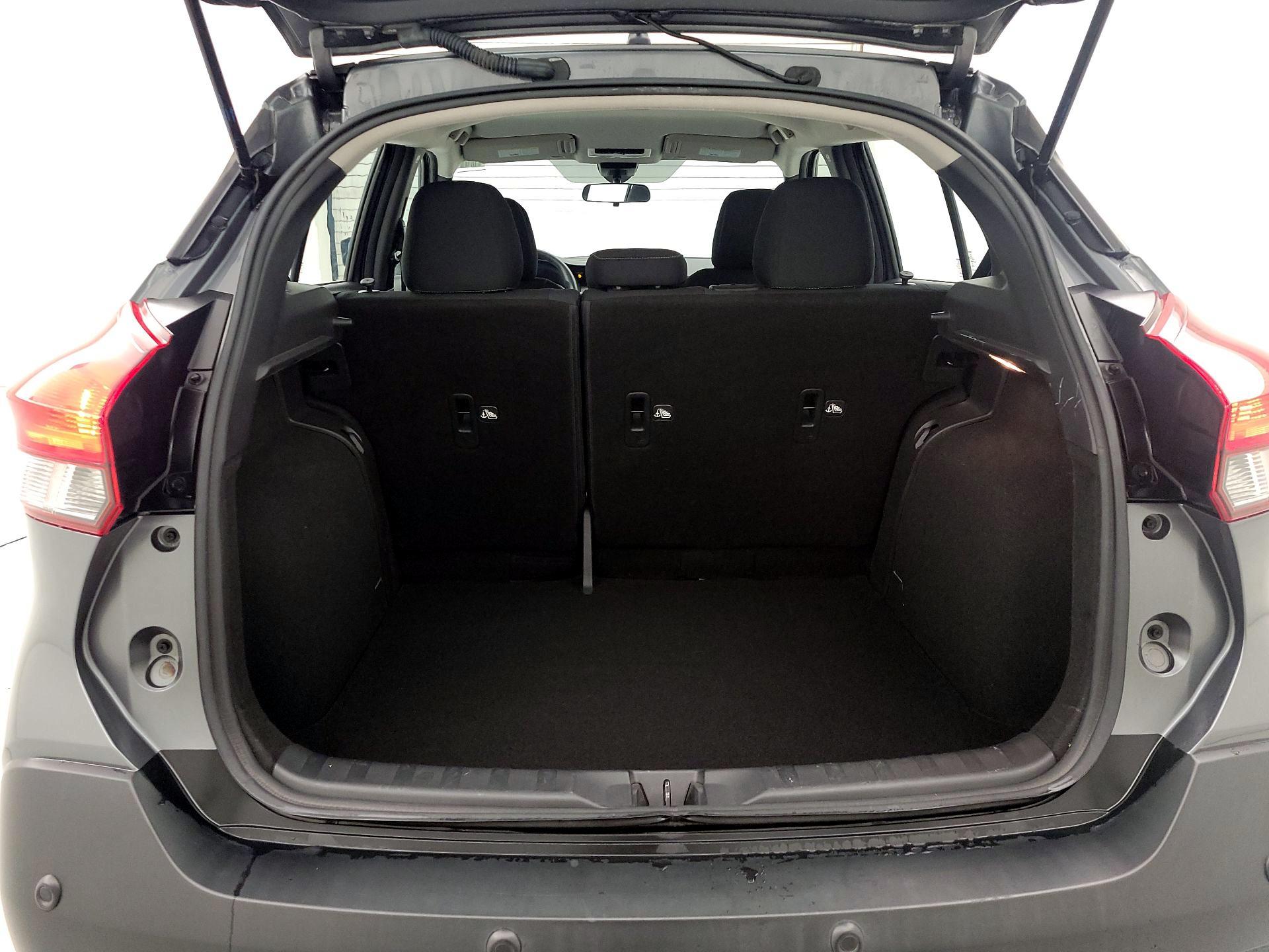 Thumbnail: 2020 Nissan Kicks - 18