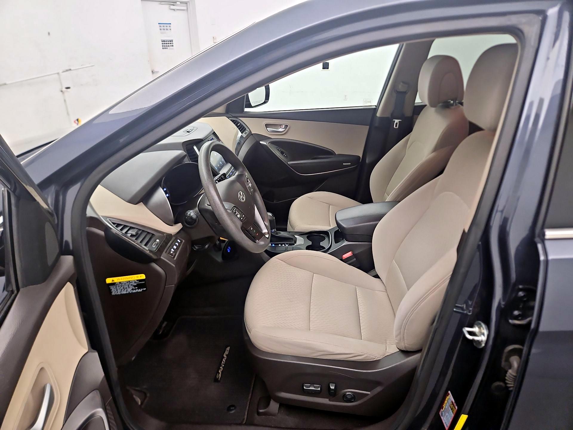 Thumbnail: 2017 Hyundai Santa Fe - 11