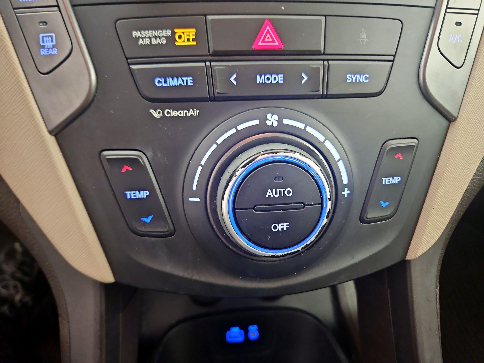 Thumbnail: 2017 Hyundai Santa Fe - 16