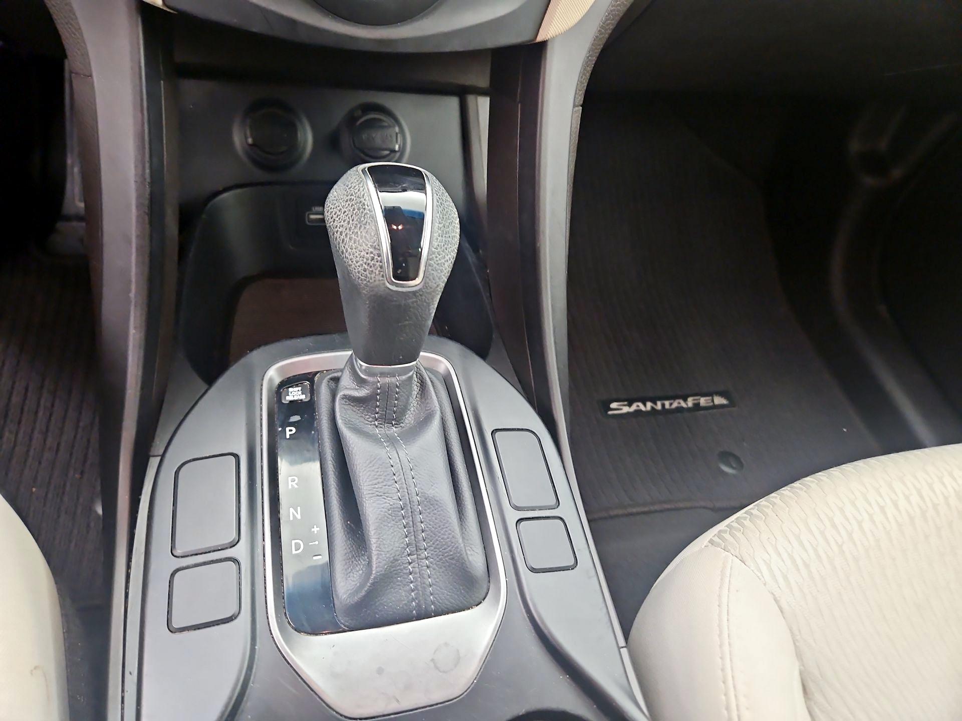 Thumbnail: 2017 Hyundai Santa Fe - 17