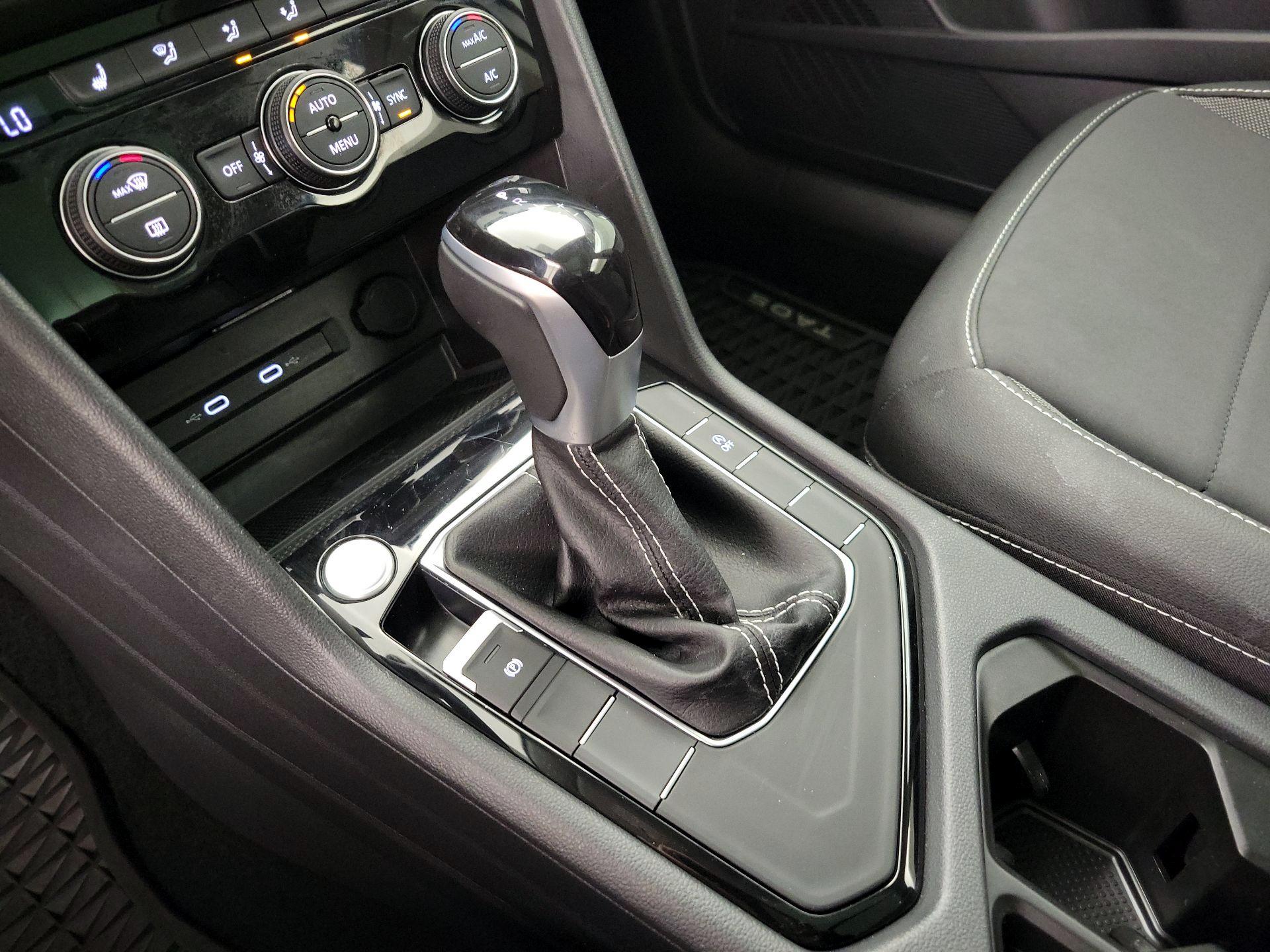 Thumbnail: 2024 Volkswagen Taos - 17