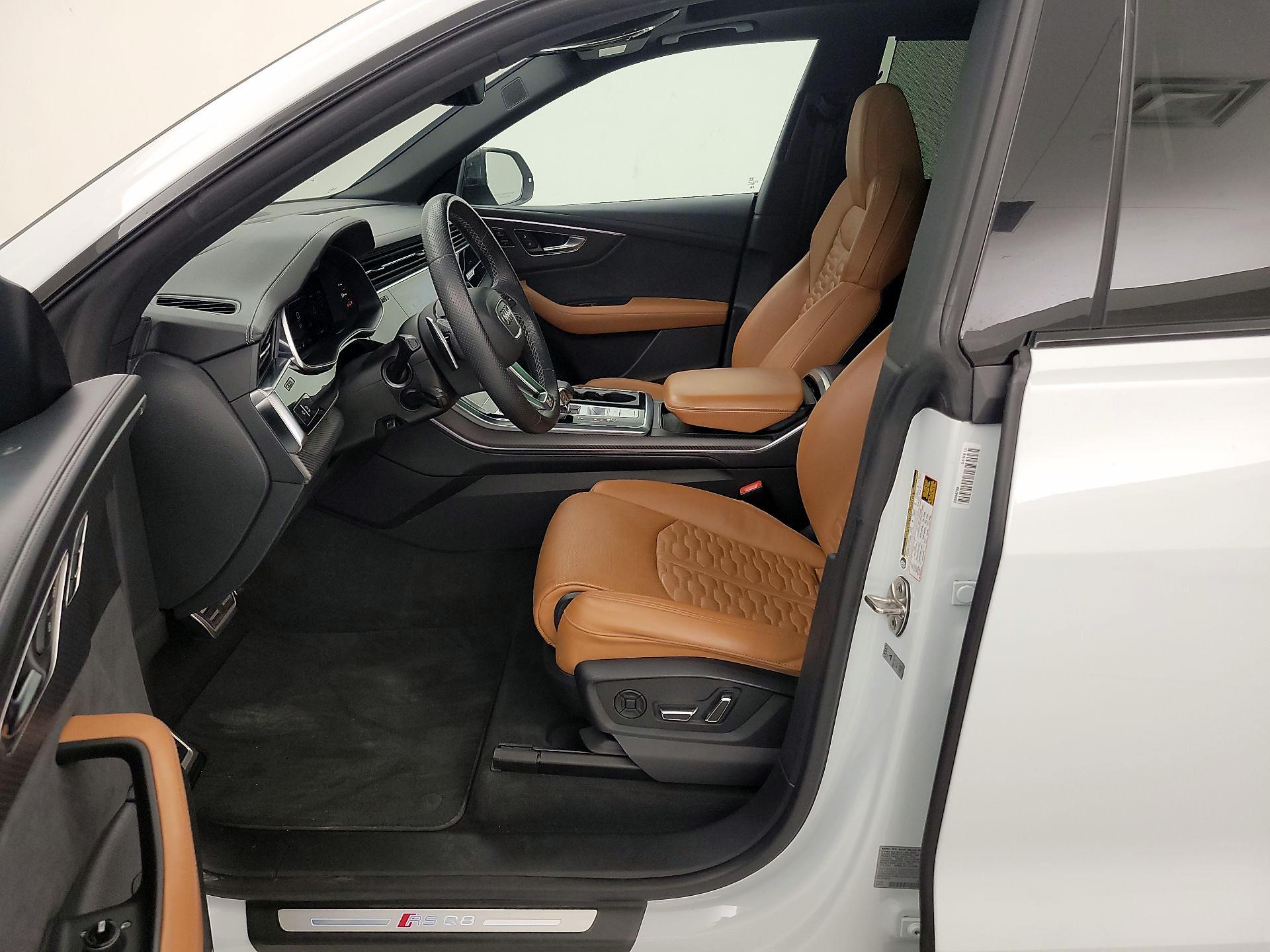 Thumbnail: 2023 Audi RS Q8 - 11