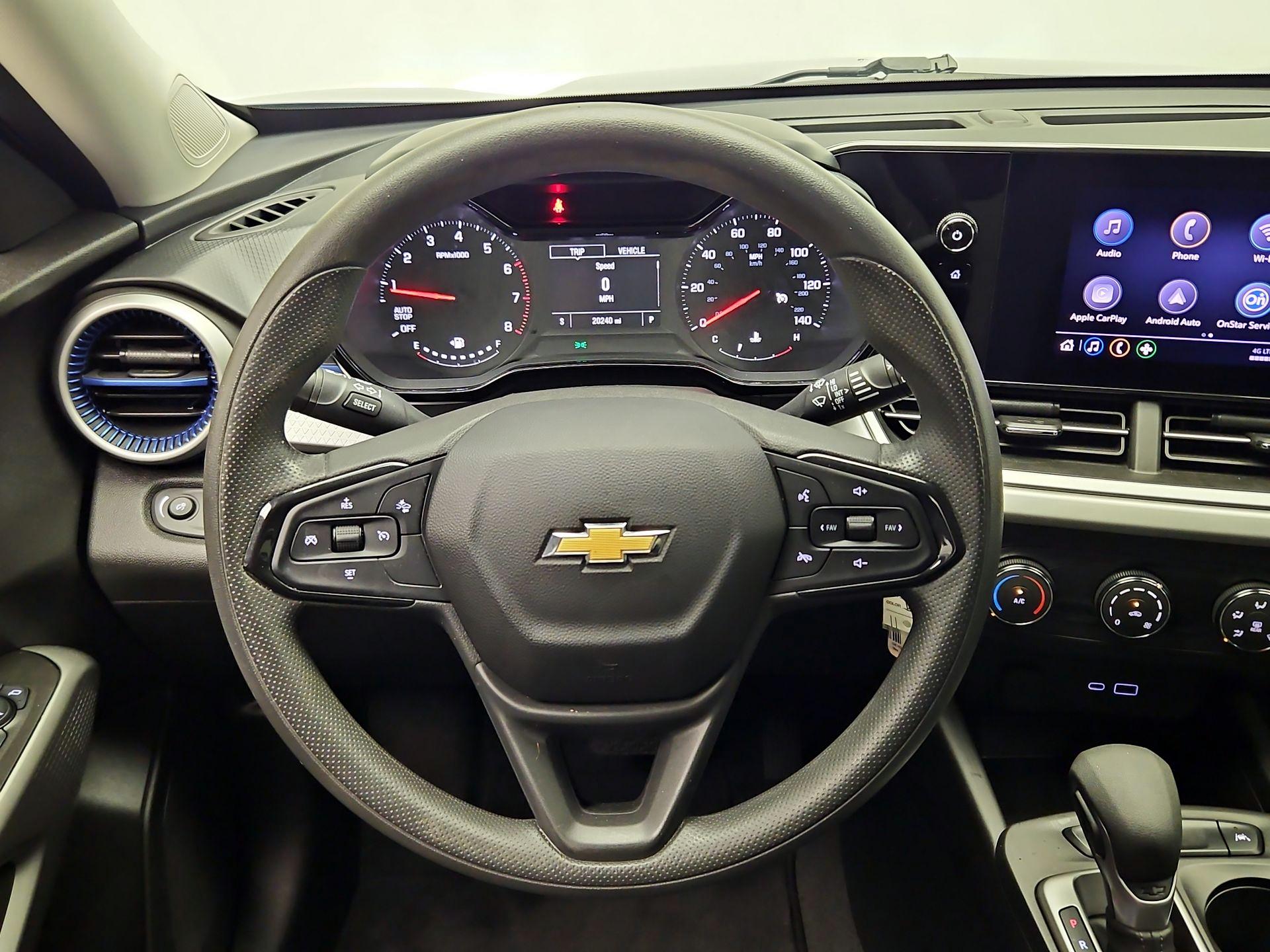 Thumbnail: 2024 Chevrolet Trax - 10