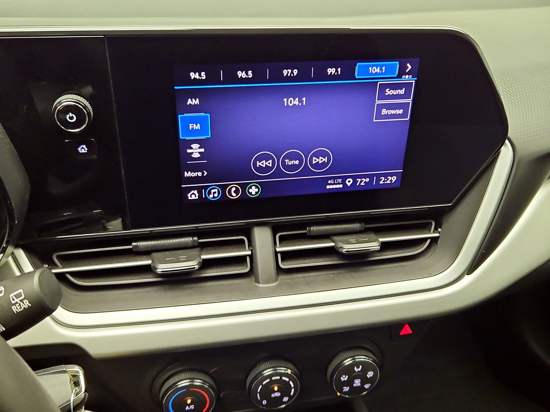 Thumbnail: 2024 Chevrolet Trax - 15