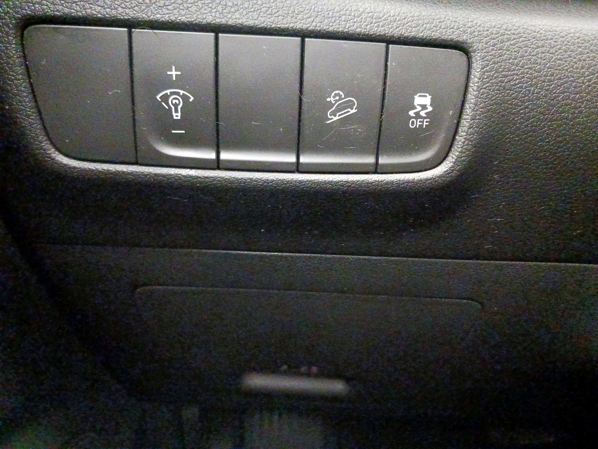 Thumbnail: 2023 Hyundai Kona - 13