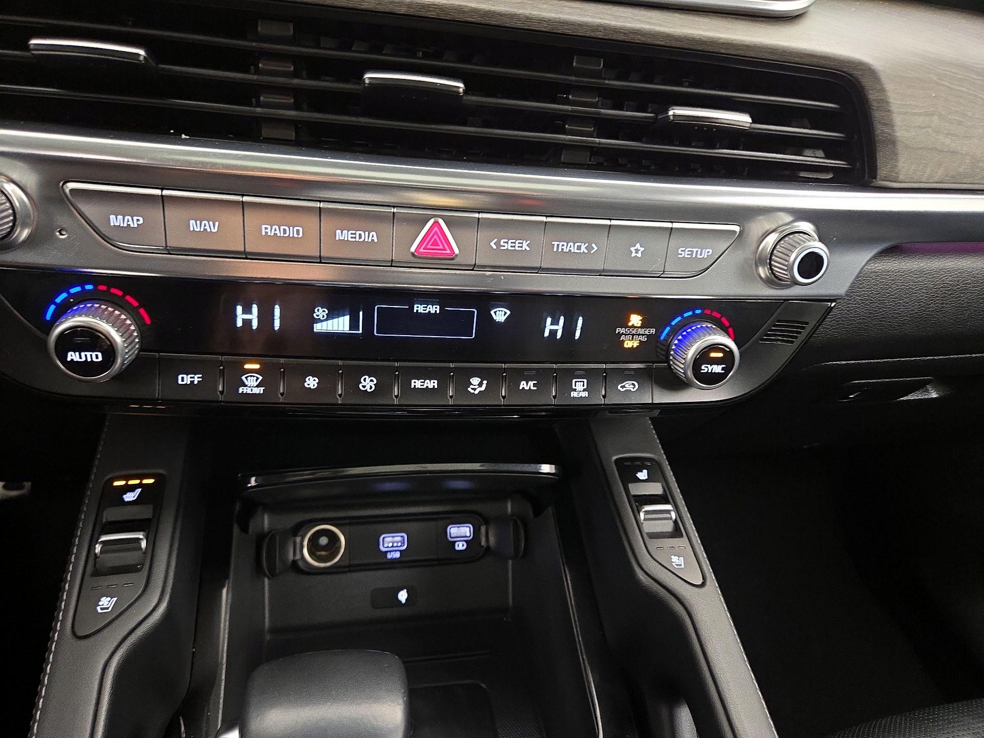 Thumbnail: 2022 Kia Telluride - 17