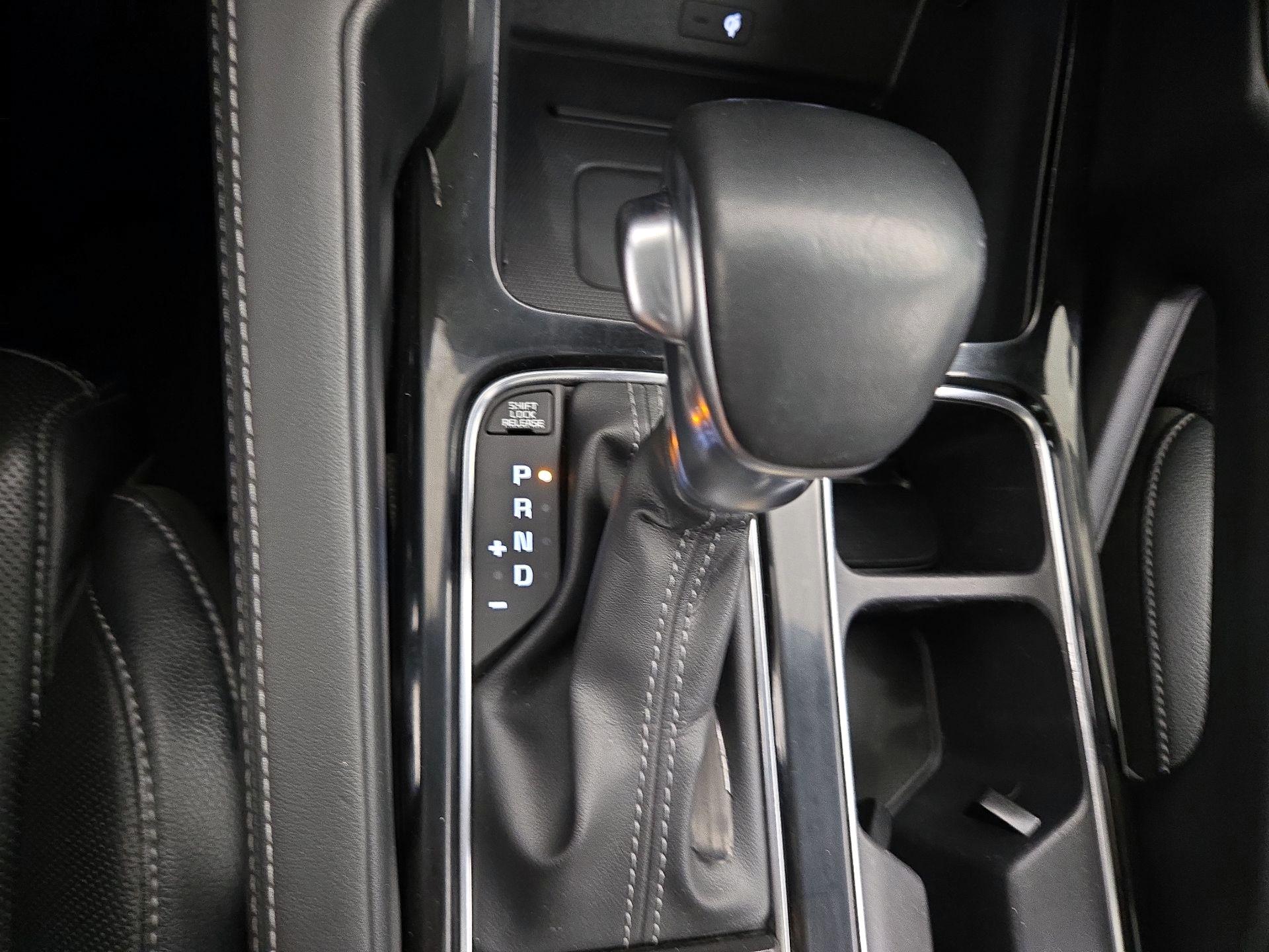 Thumbnail: 2022 Kia Telluride - 18