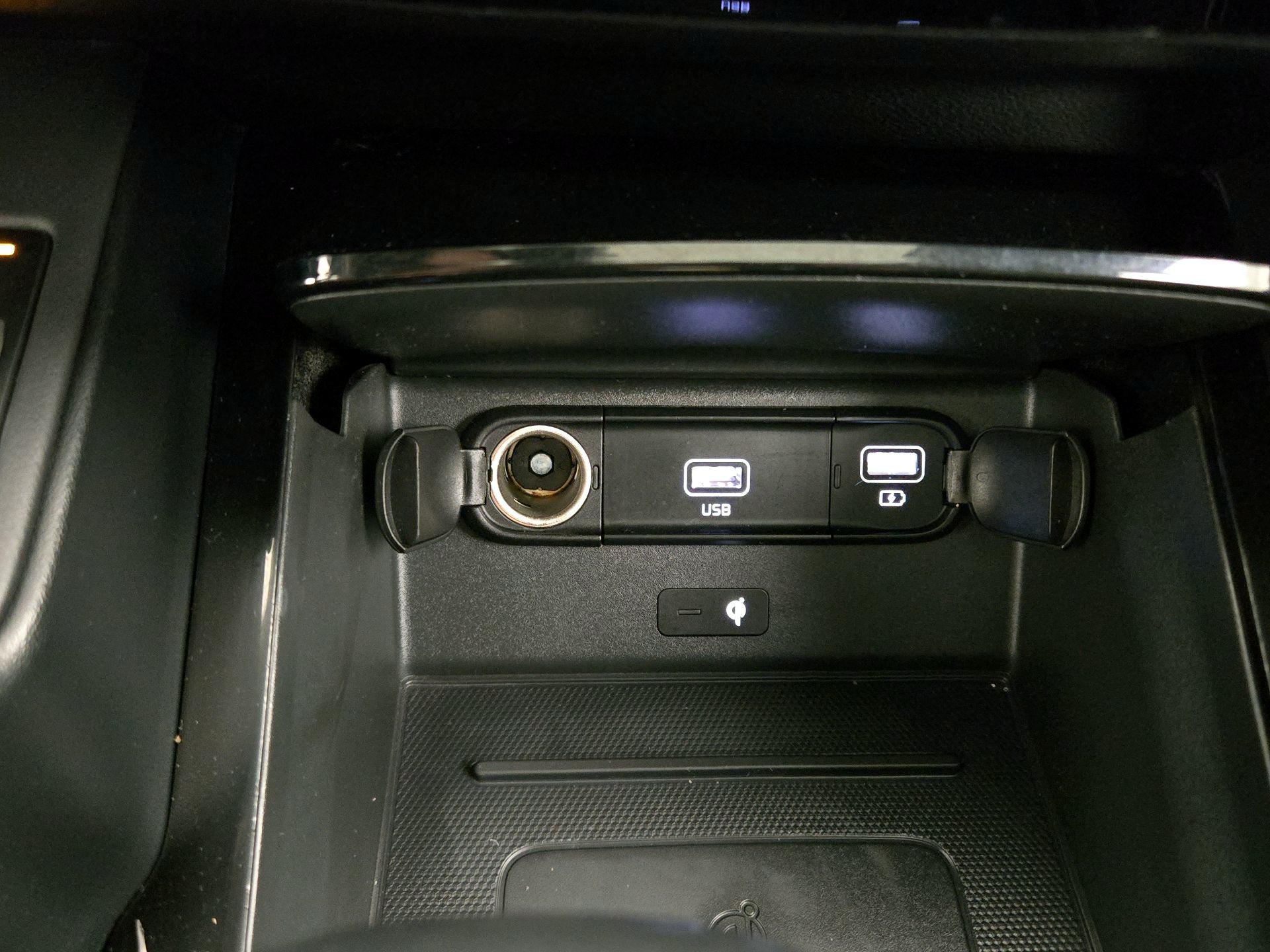 Thumbnail: 2022 Kia Telluride - 19