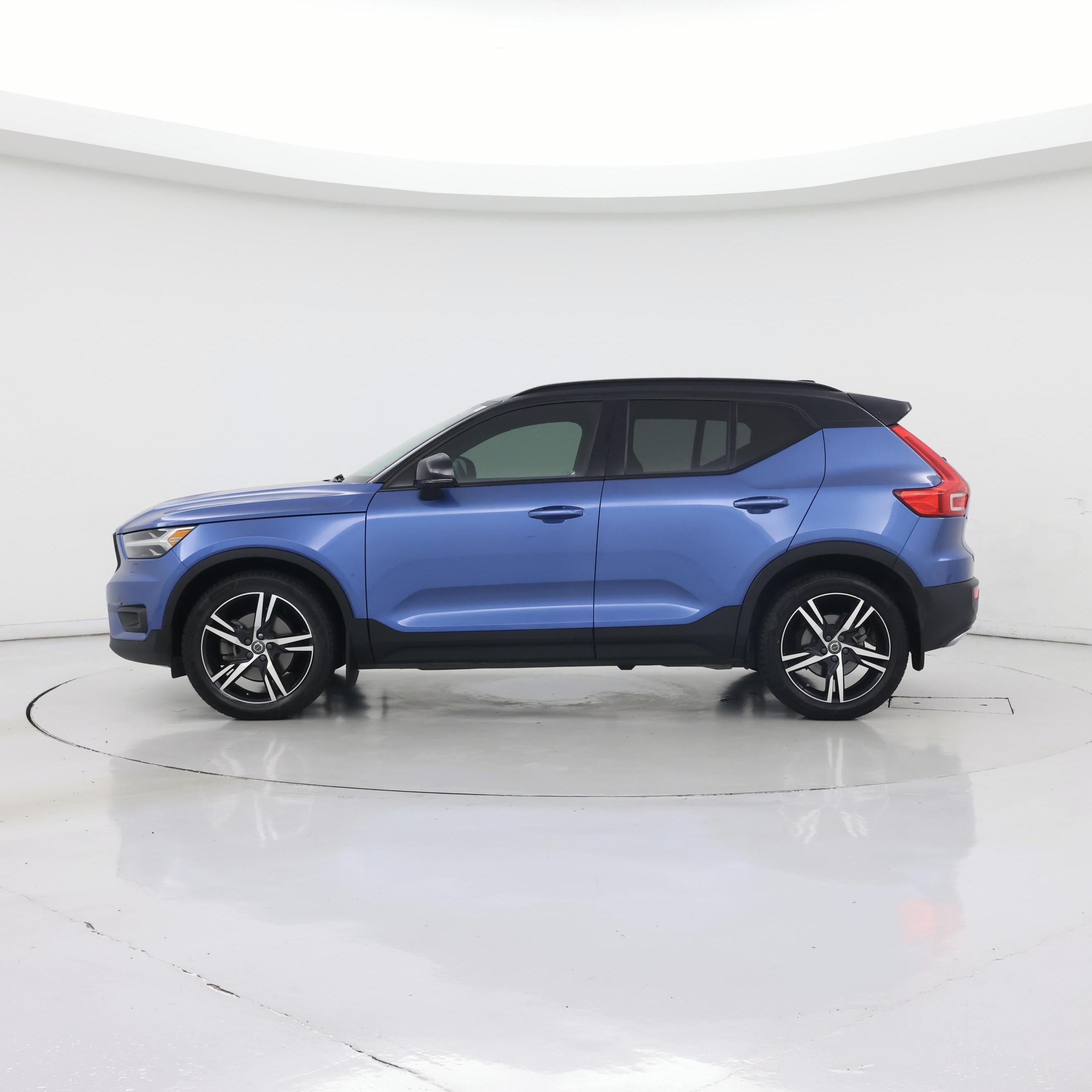 Thumbnail: 2020 Volvo XC40 - 3
