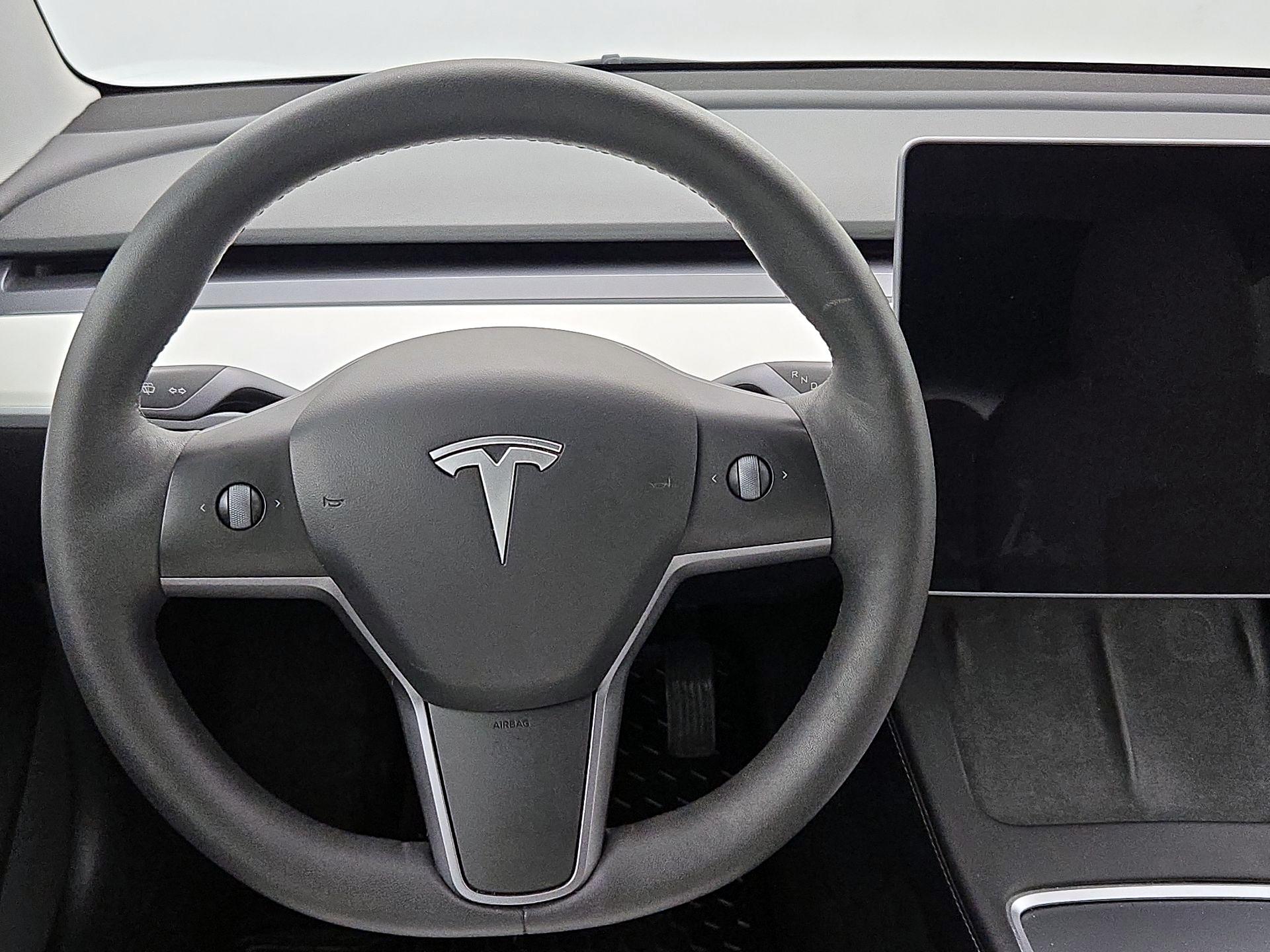 Thumbnail: 2022 Tesla Model 3 - 10